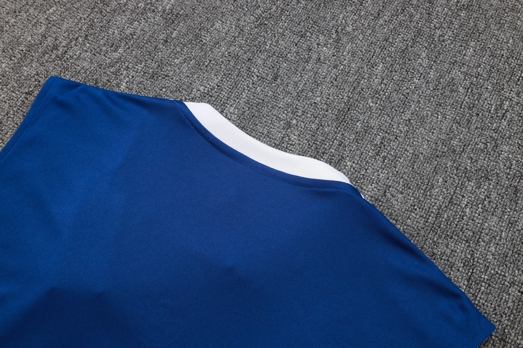 Arsenal Sleeveless training suit D2516