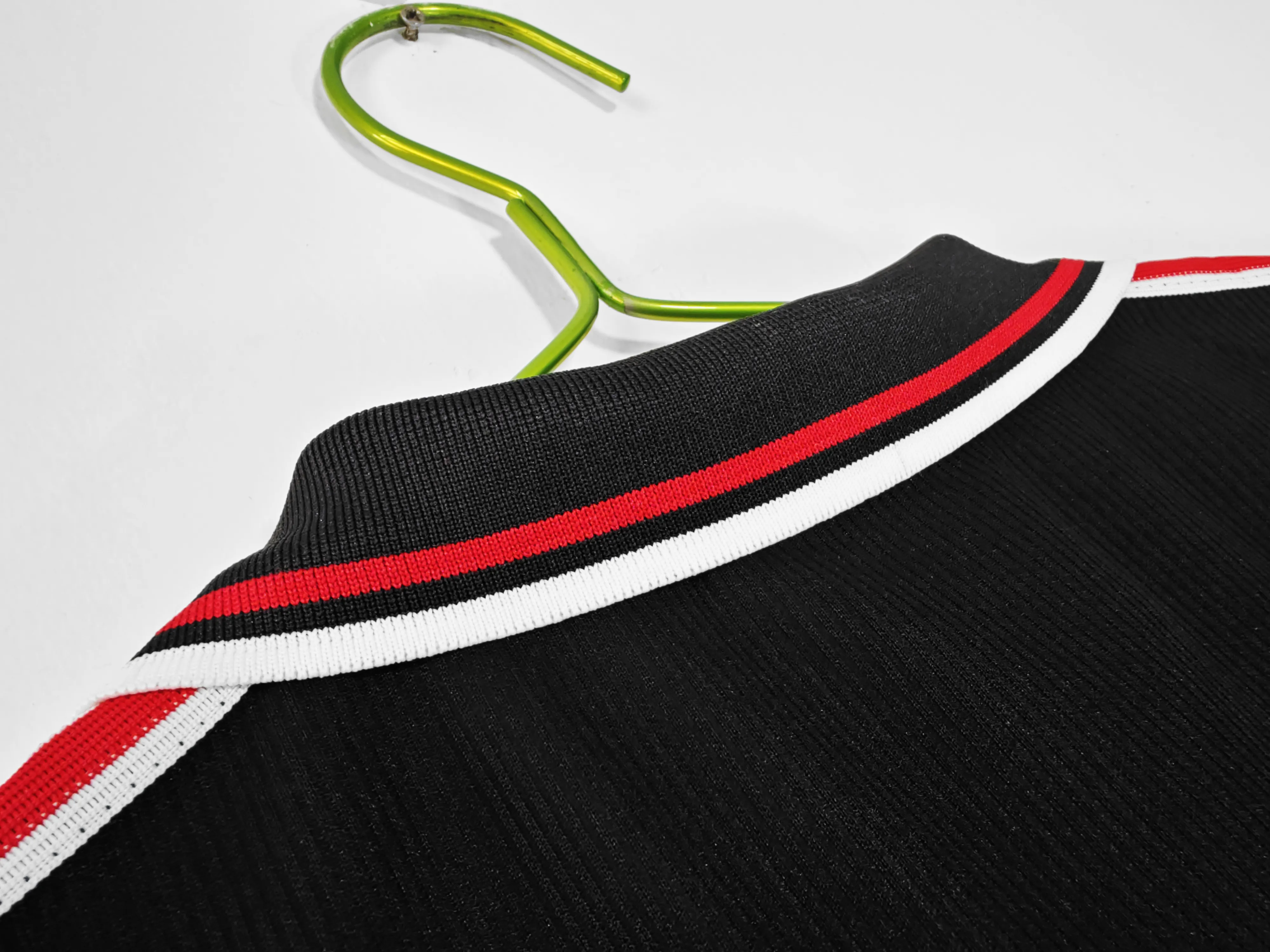 Retro Manchester United 98/99 Away Shirt Black