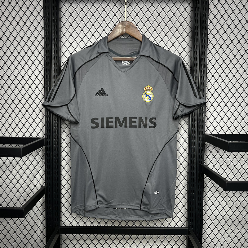 Retro Real Mαdrid 2005/06 Third