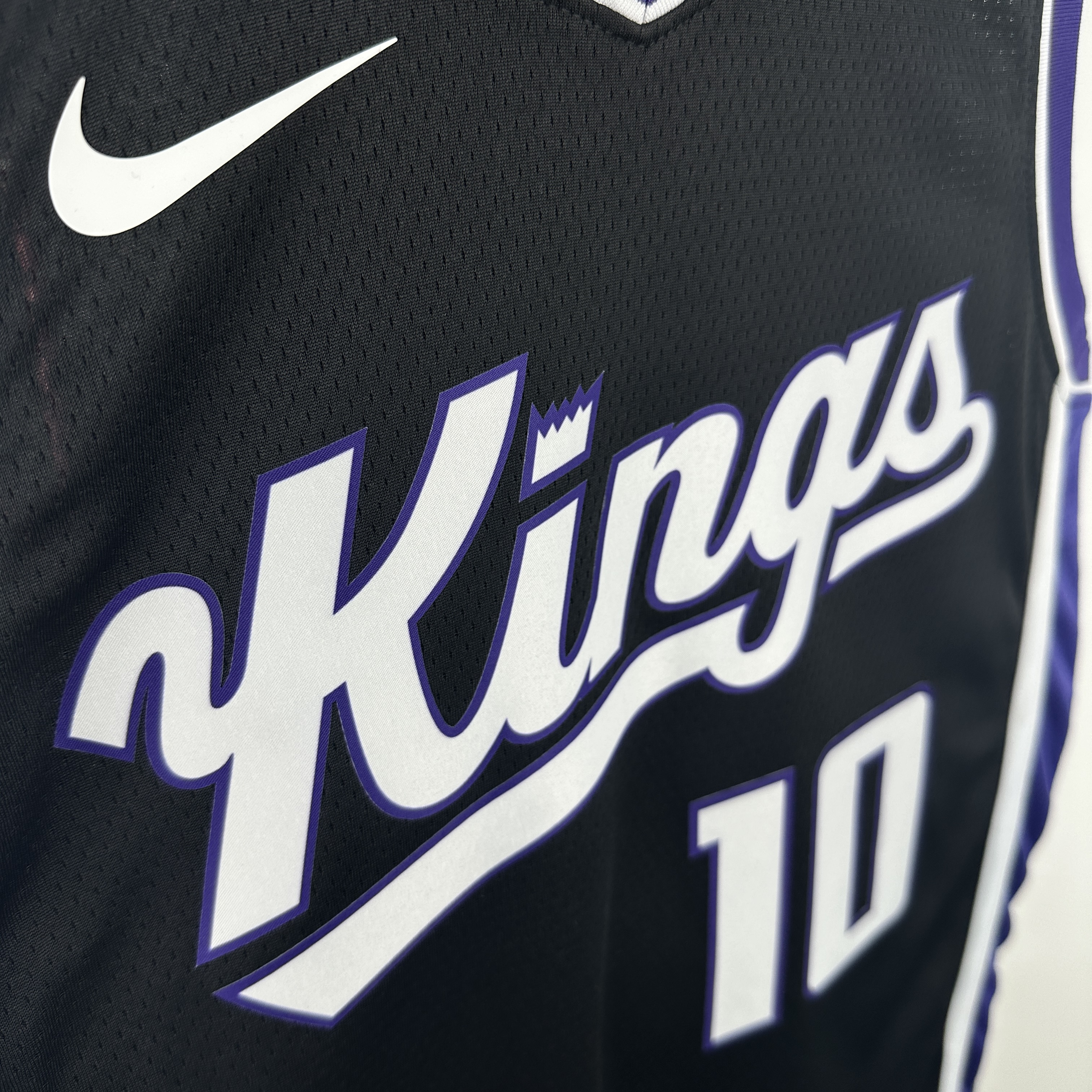 24 SEASON SACRAMENTO KINGS Away  #10 DeROZAN