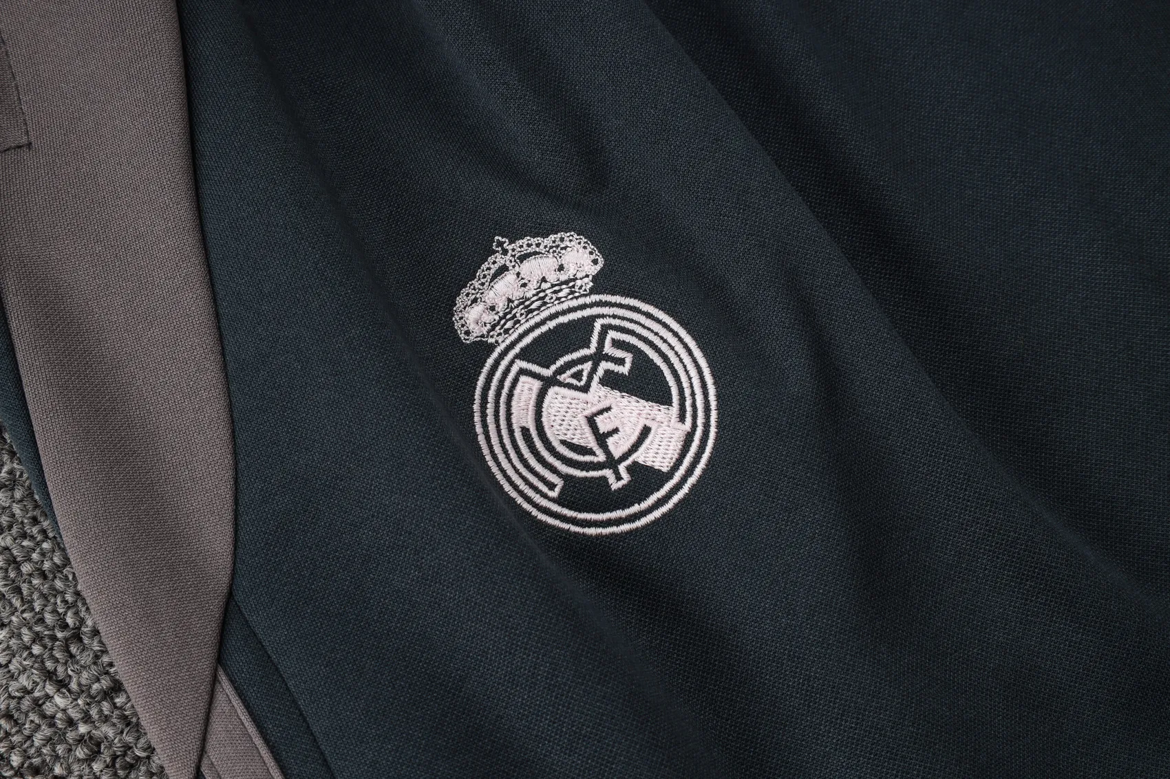 Adult / Kids Real M@drid 24/25 training Suit