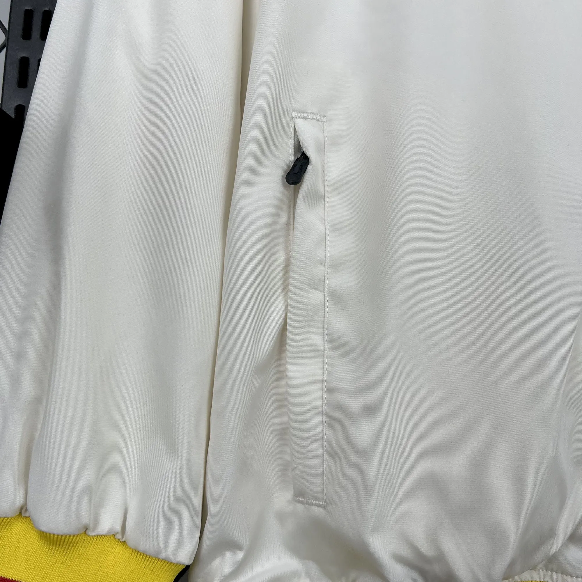 Barcelona Windbreaker