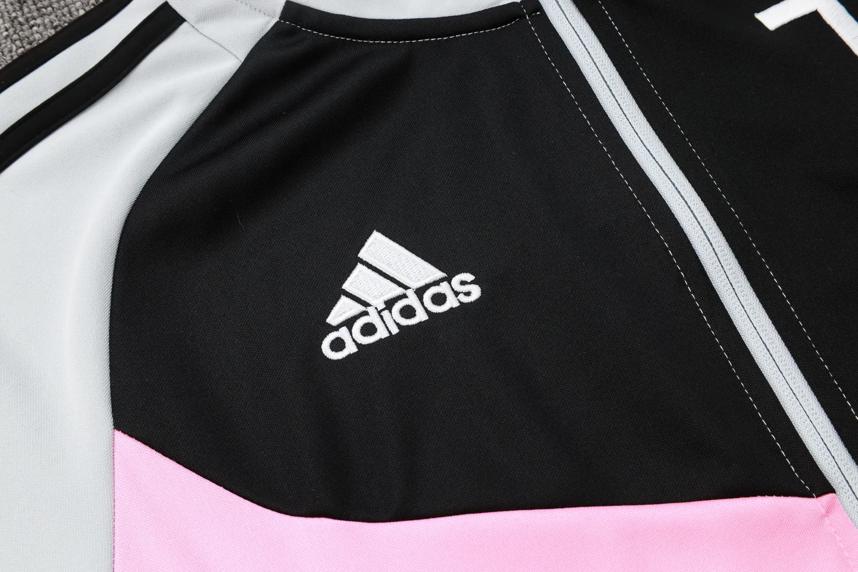 2425 juventus Full zipper Training suit