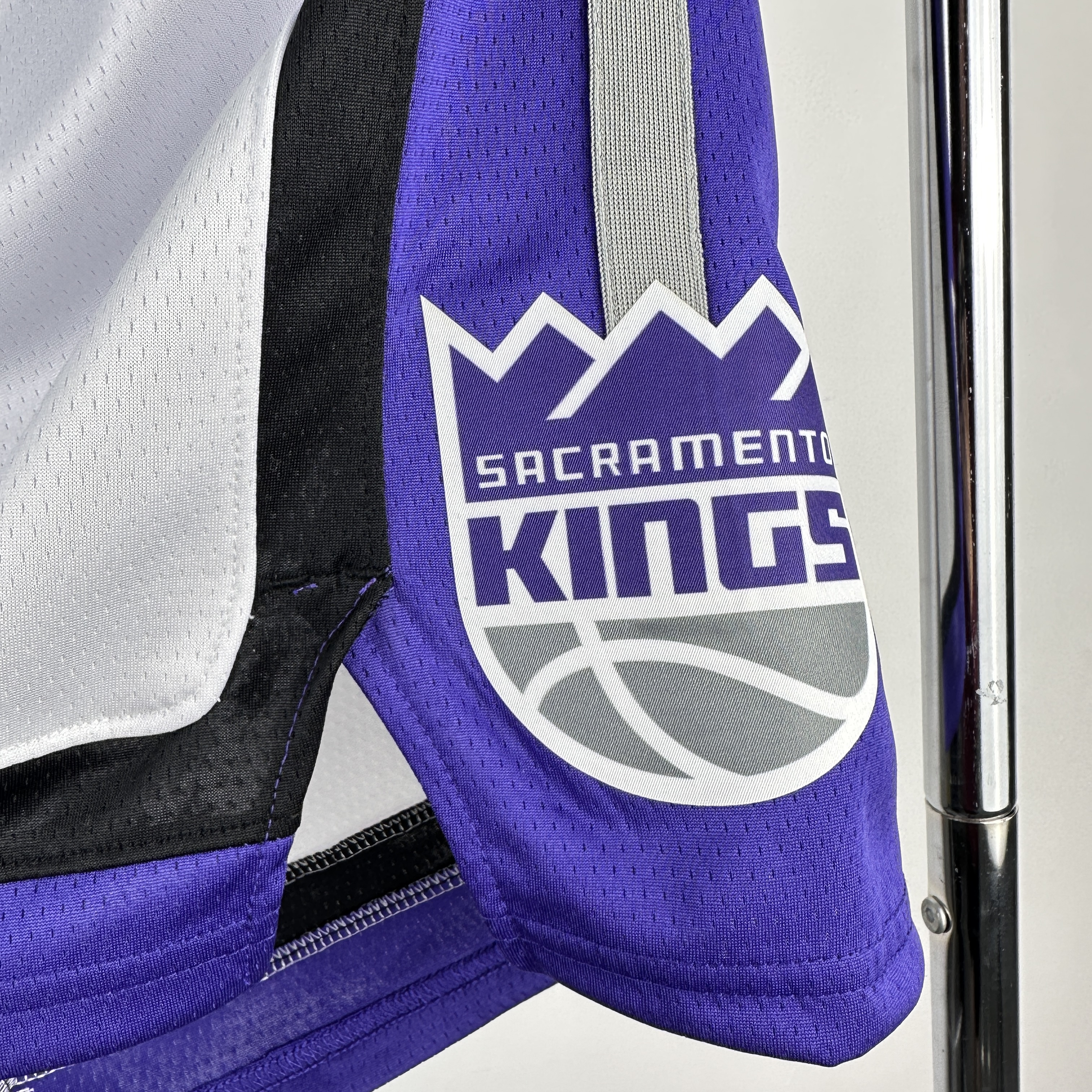 24 SEASON SACRAMENTO KINGS Home shorts