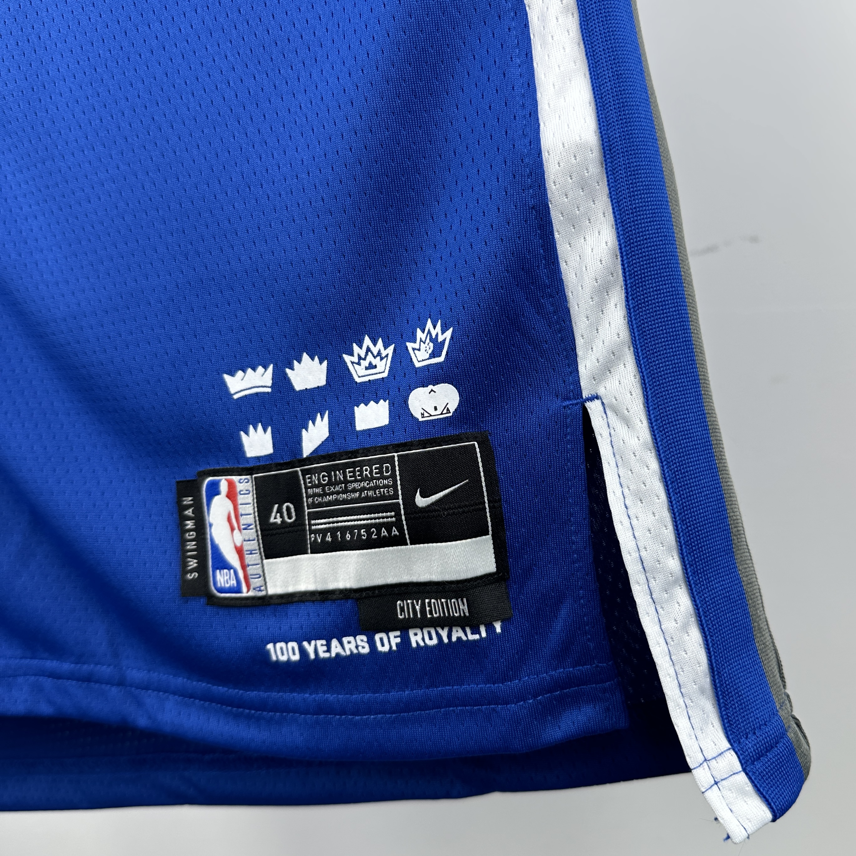 24 SEASON SACRAMENTO KINGS CITY  #5 FOX