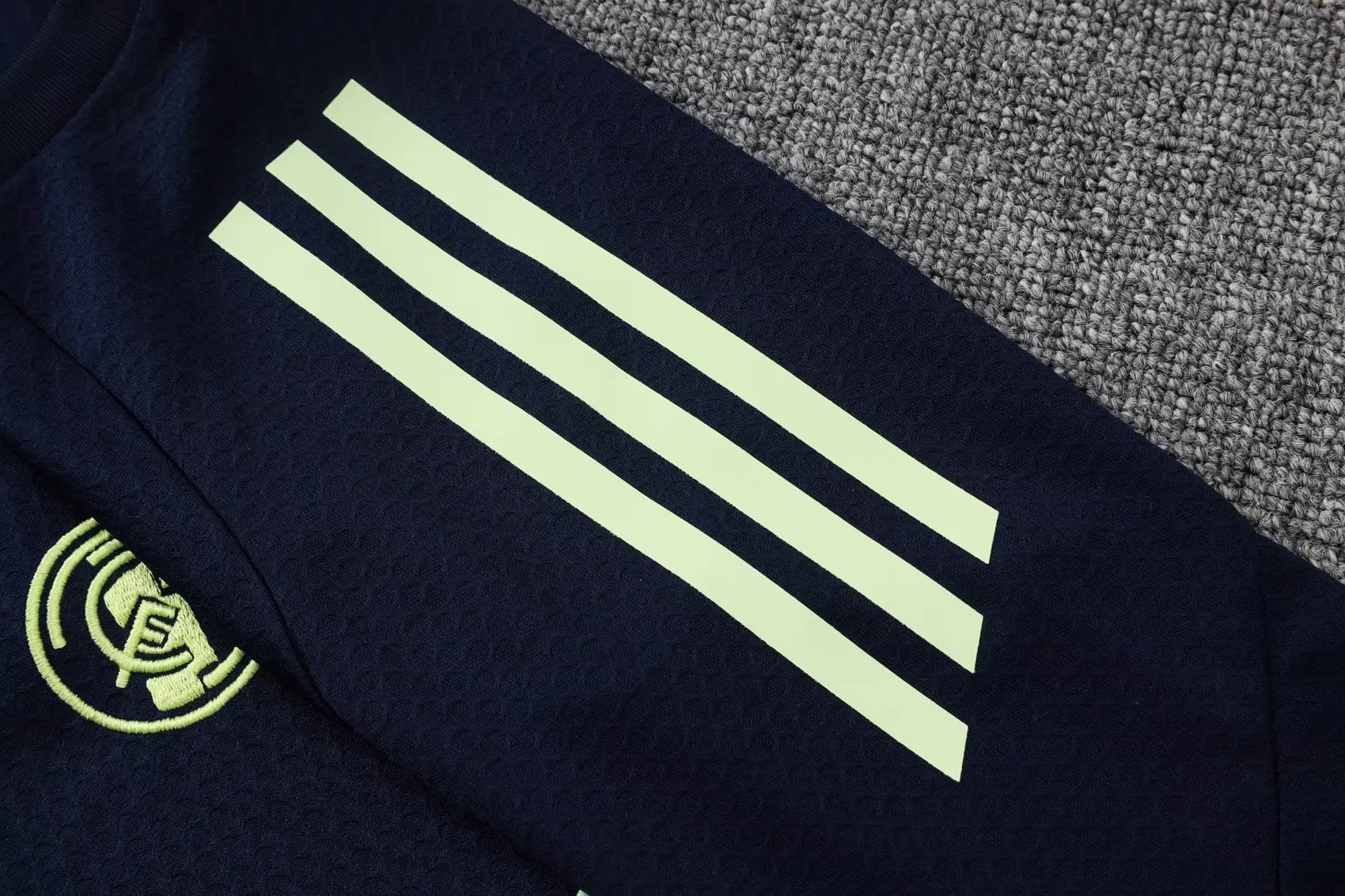 2526 Short Sleeves Training suit  D2550#