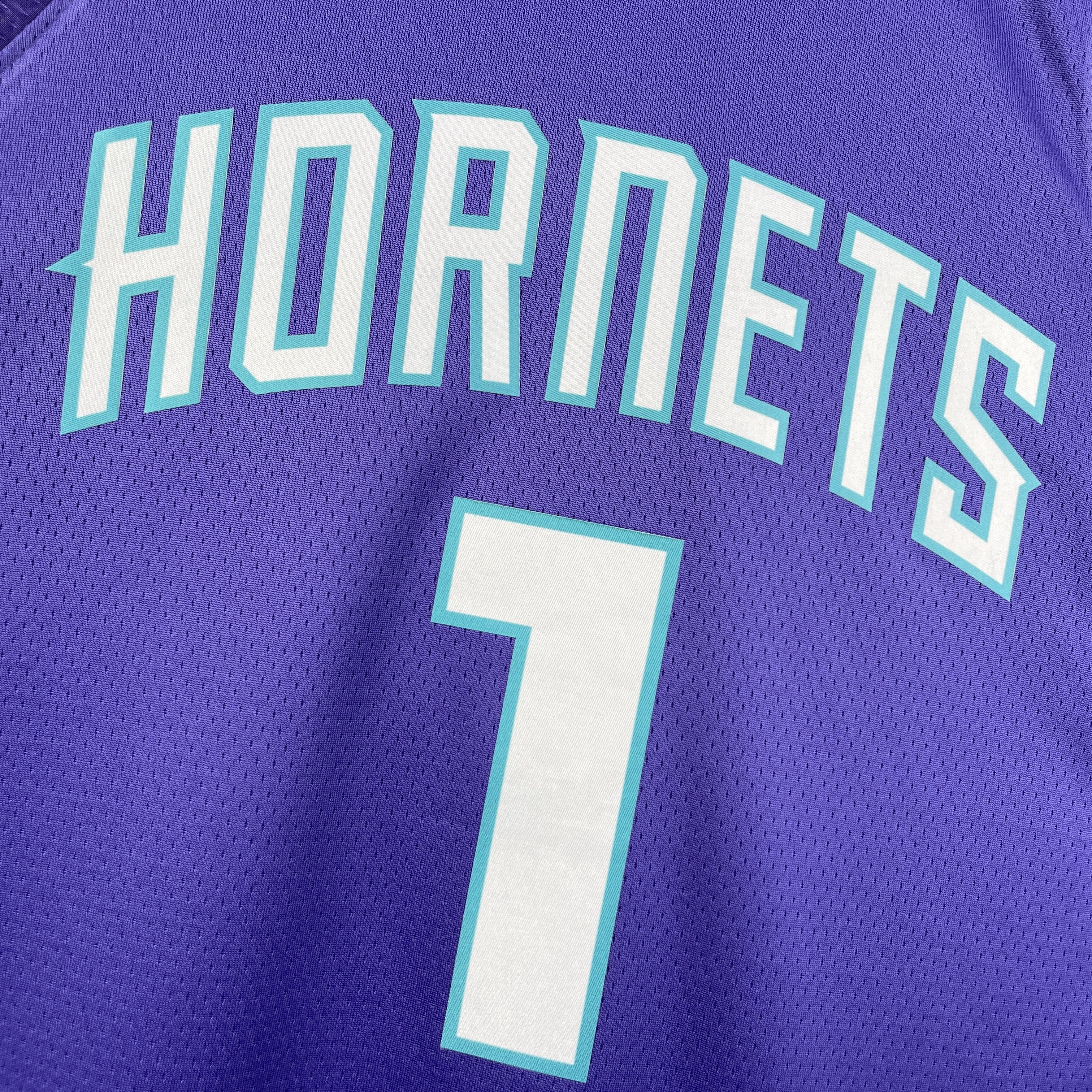 23 Season Hornets Flyer Edition No.1 Ball