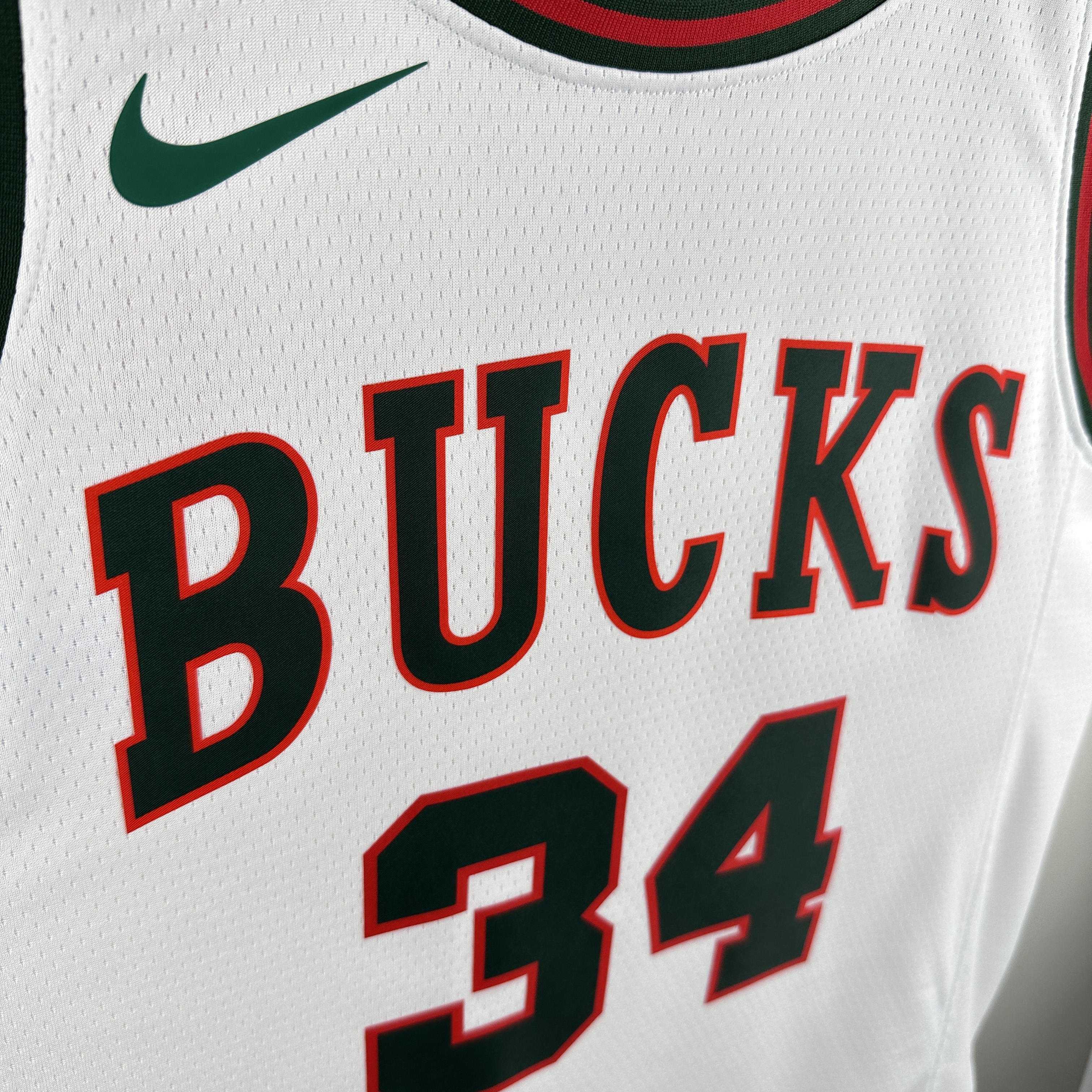 18 Season Milwaukee Bucks No.34 ANTETOKOUNMPO