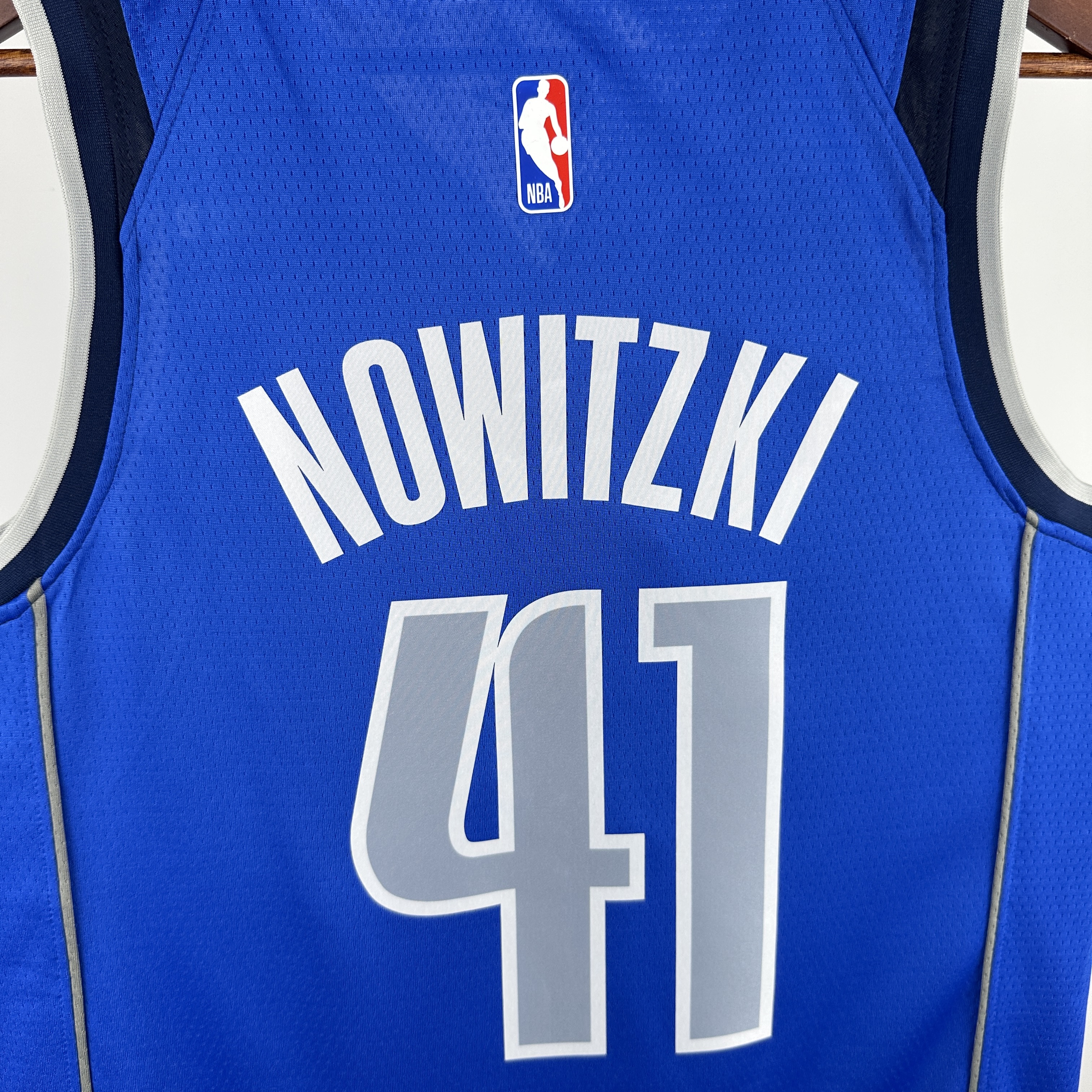 Dallas Mavericks Blue #41
