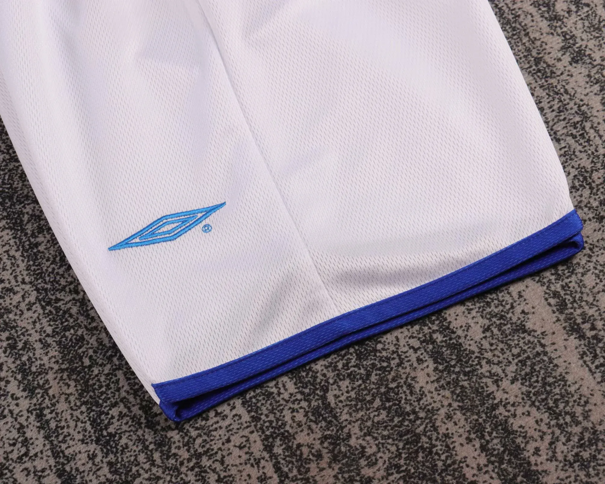 Kids Retro Kit Chelsea 2003 Away