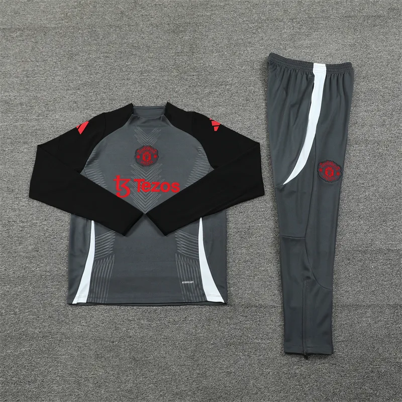 Adult / Kids Manchester United 24/25 training SUIT