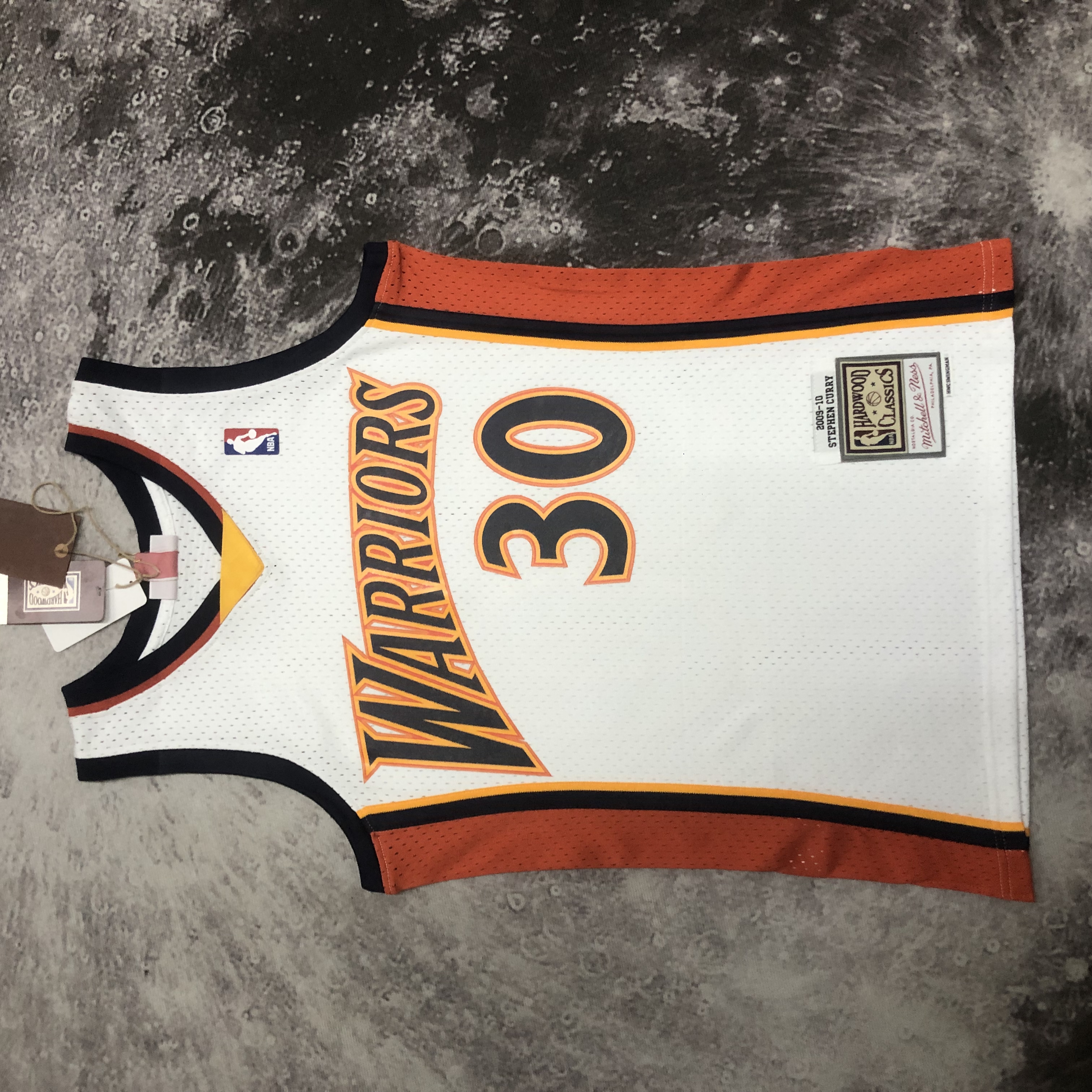MN Heat Pressed Retro : SW Warriors 09/10 White No.30 Curry