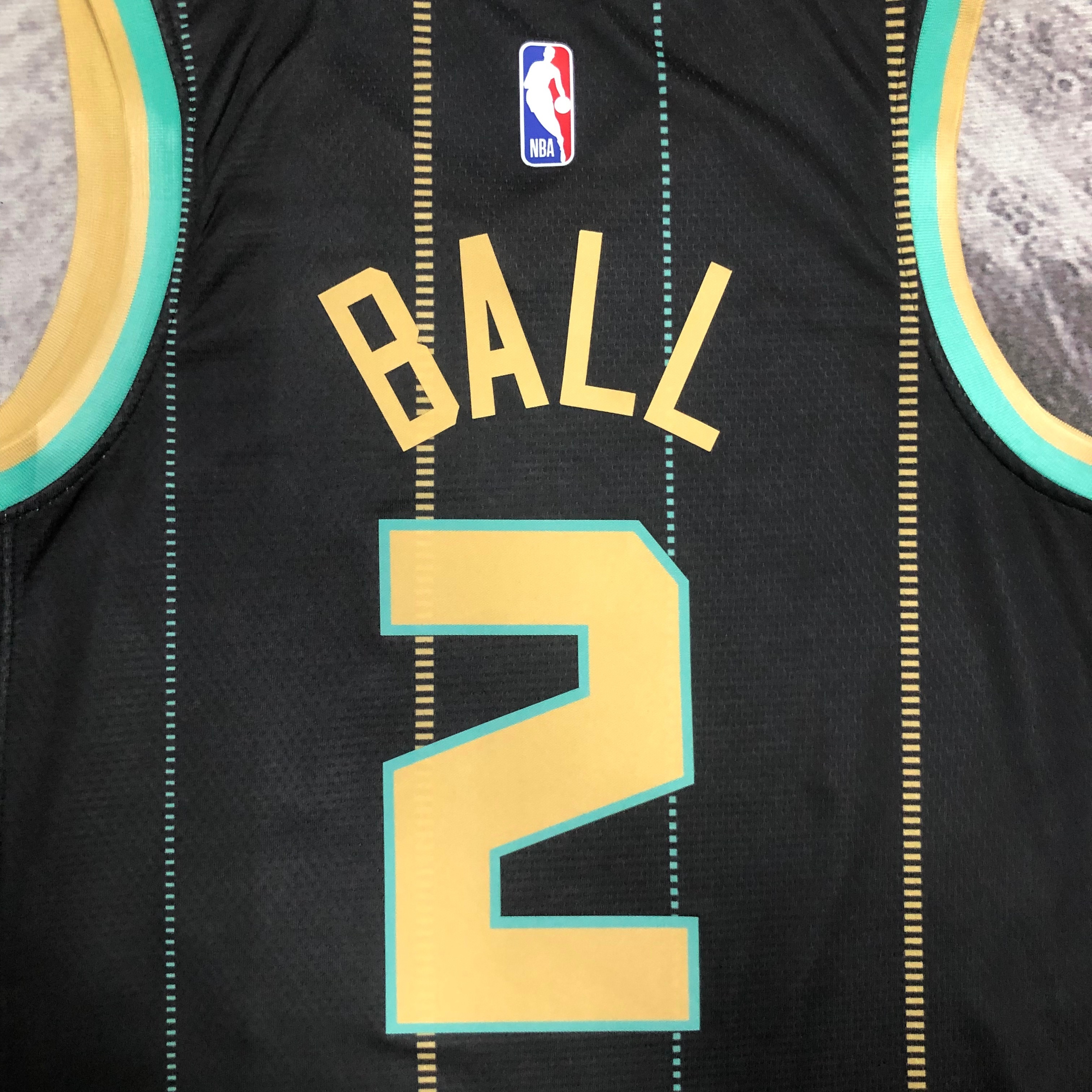 23 Season Hornets City Edition No.2 Ball