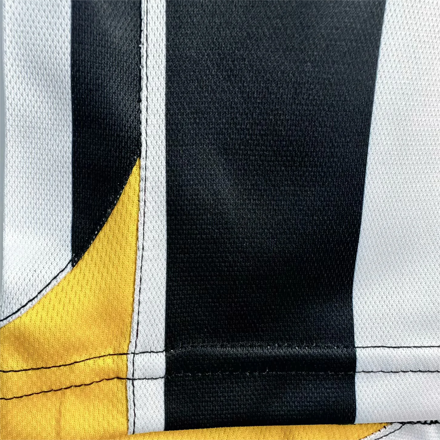 Retro  Juventus 2005/06 Home