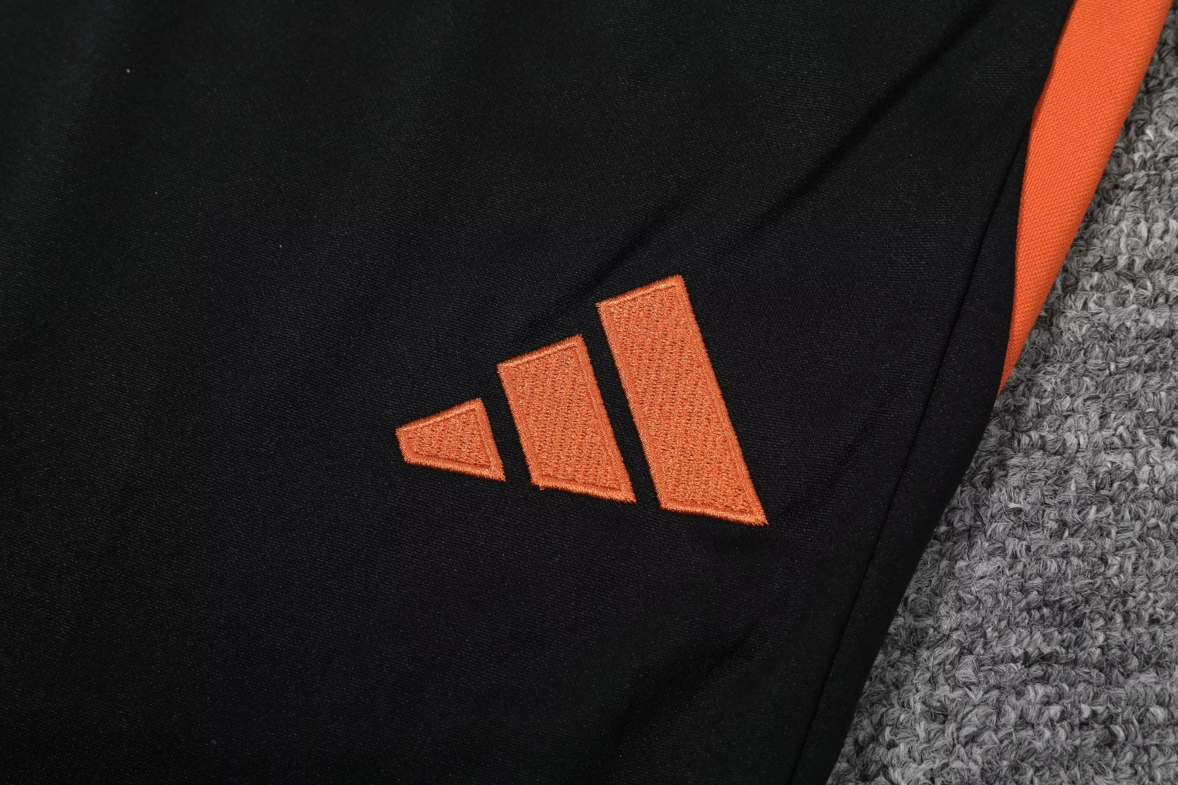 Colombia Short Sleeves Long Pants Black