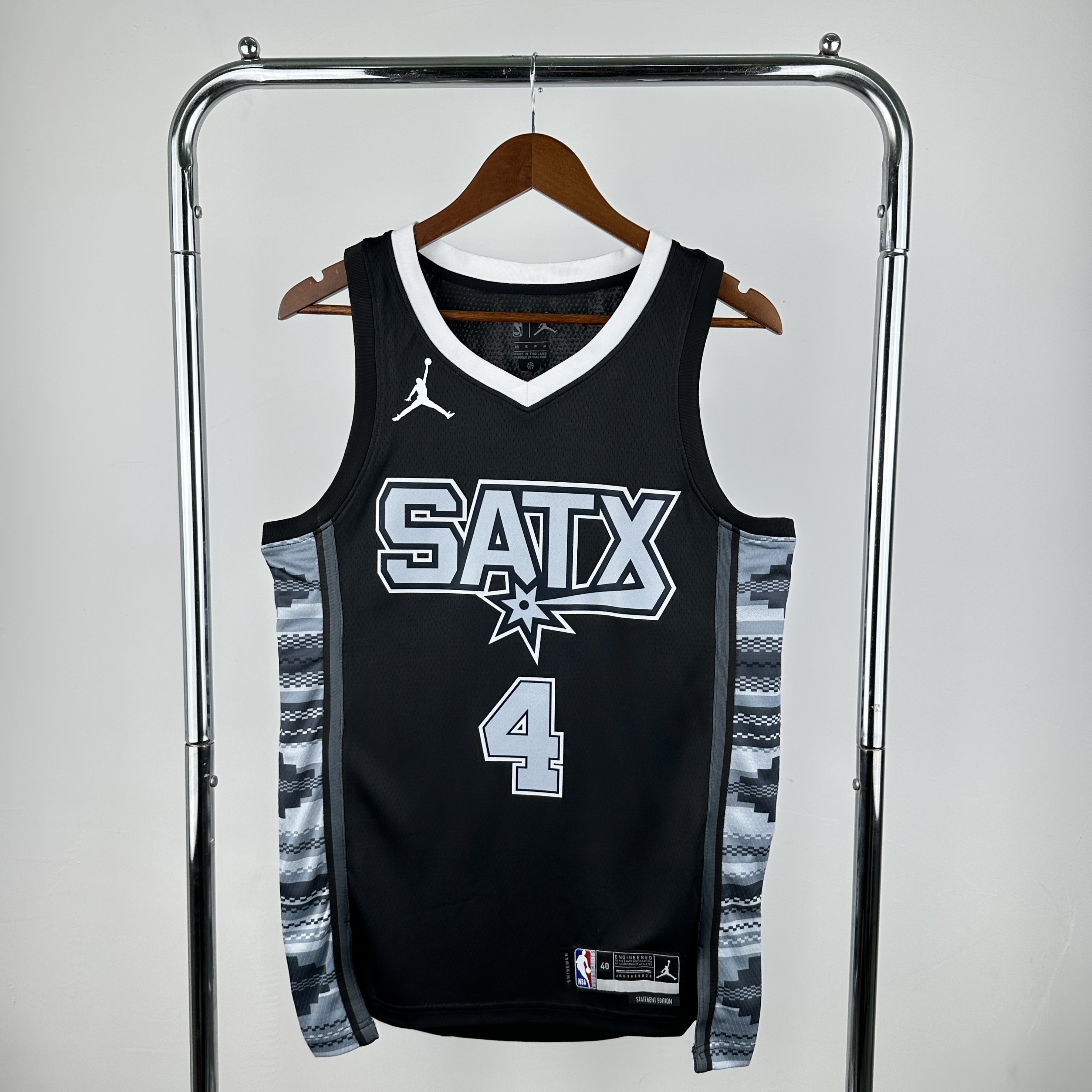 23 Season SAN ANTONIO SPURS Flyer Edition  #4 FOX