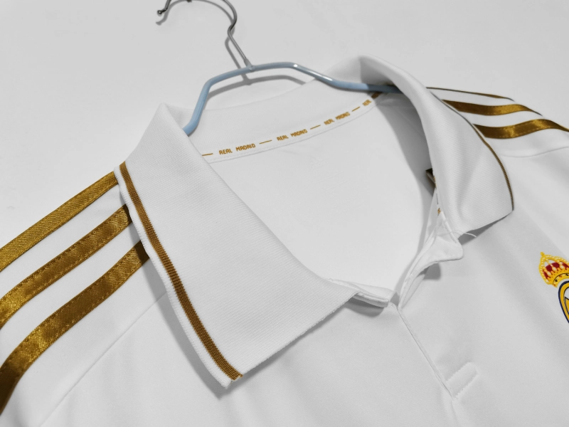 Retro  Real Mαdrid 11/12 Home White