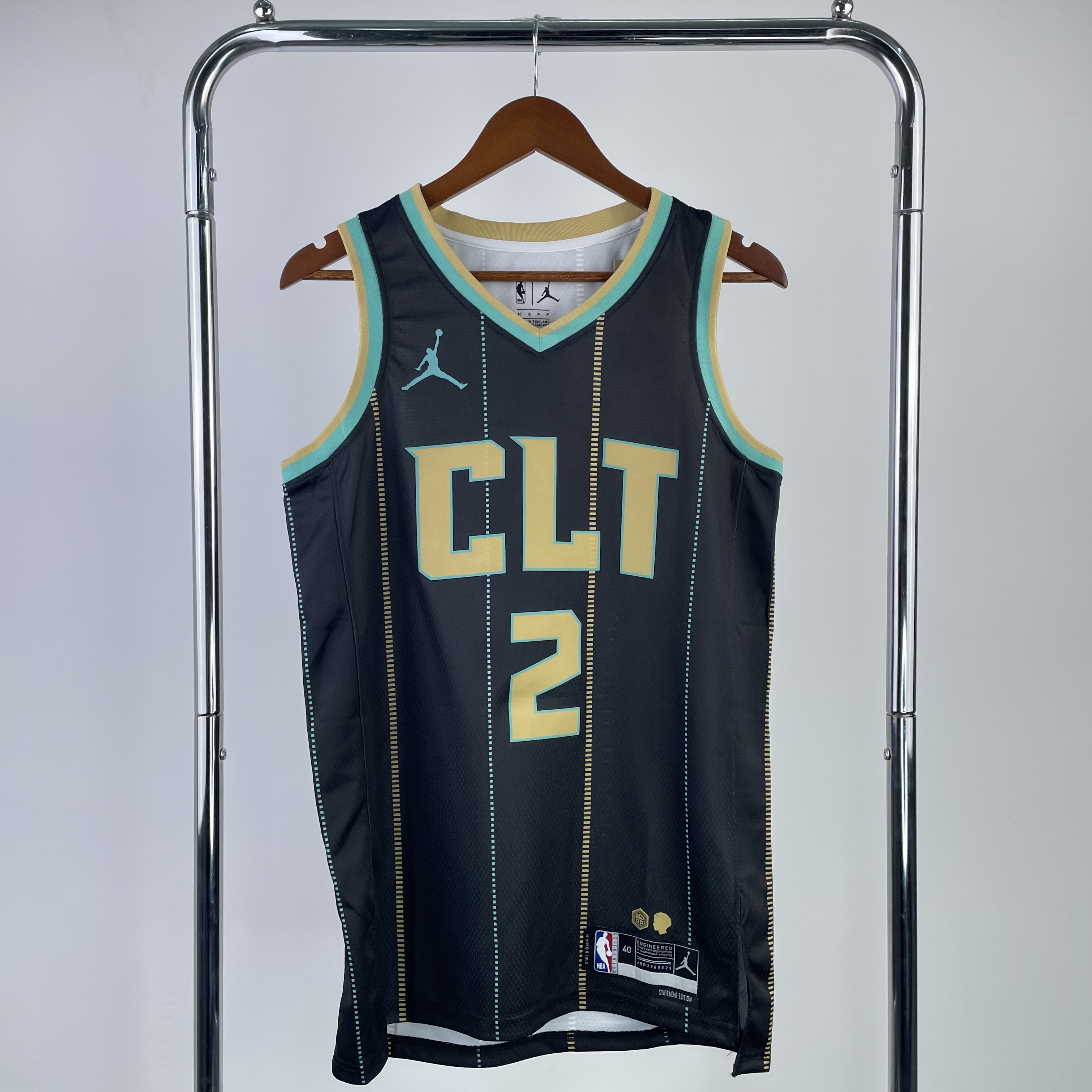 23 Season Hornets City Edition No.2 Ball