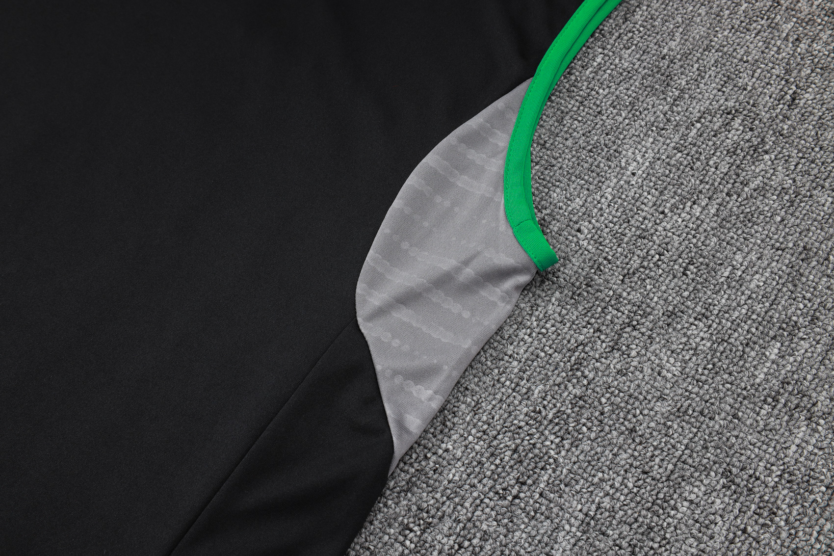 Arsenαl 2526  Sleeveless training suit D2552