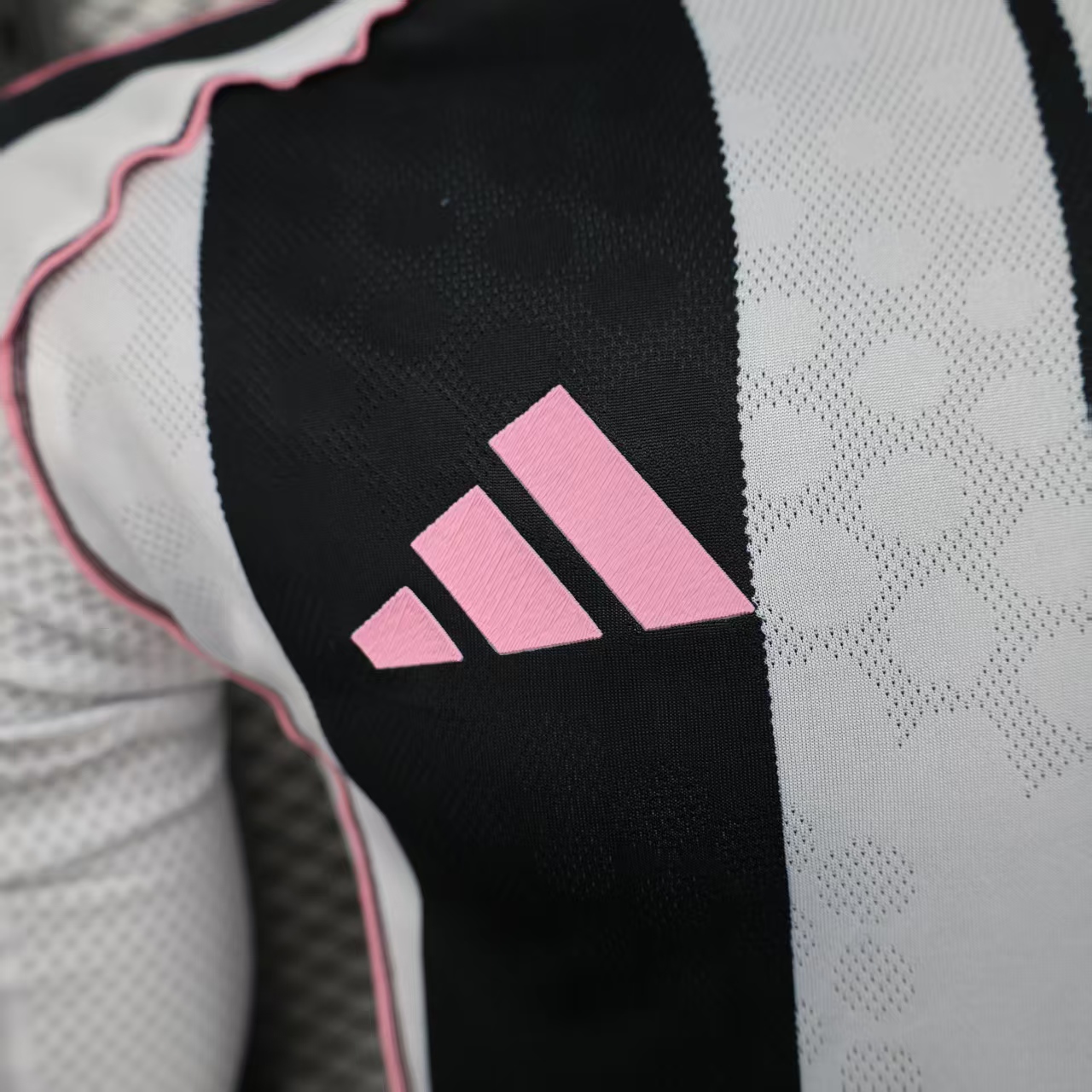 Player Version juventus 25/26 Home Long Sleevs