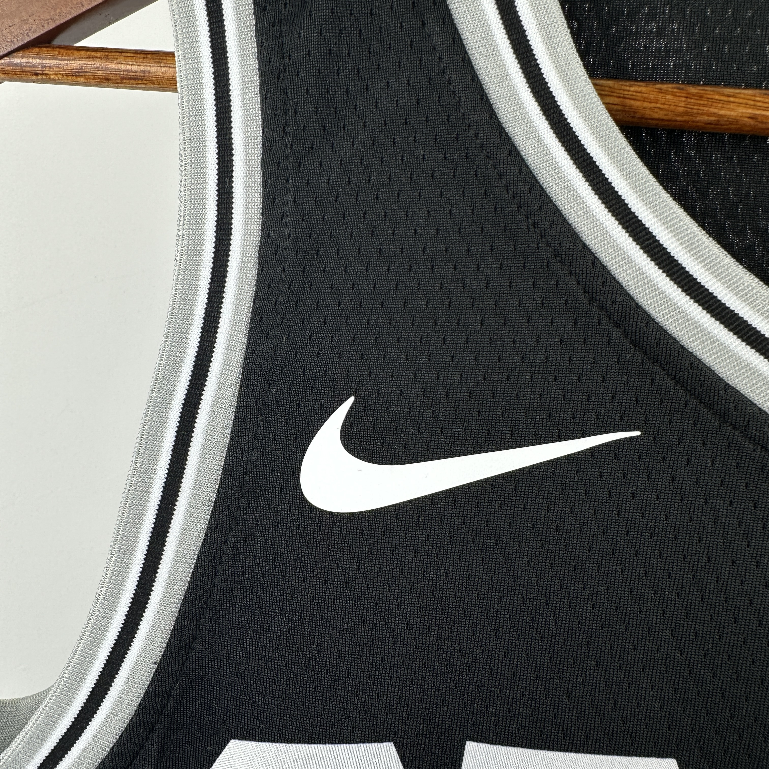 SAN ANTONIO SPURS Black  #4 FOX