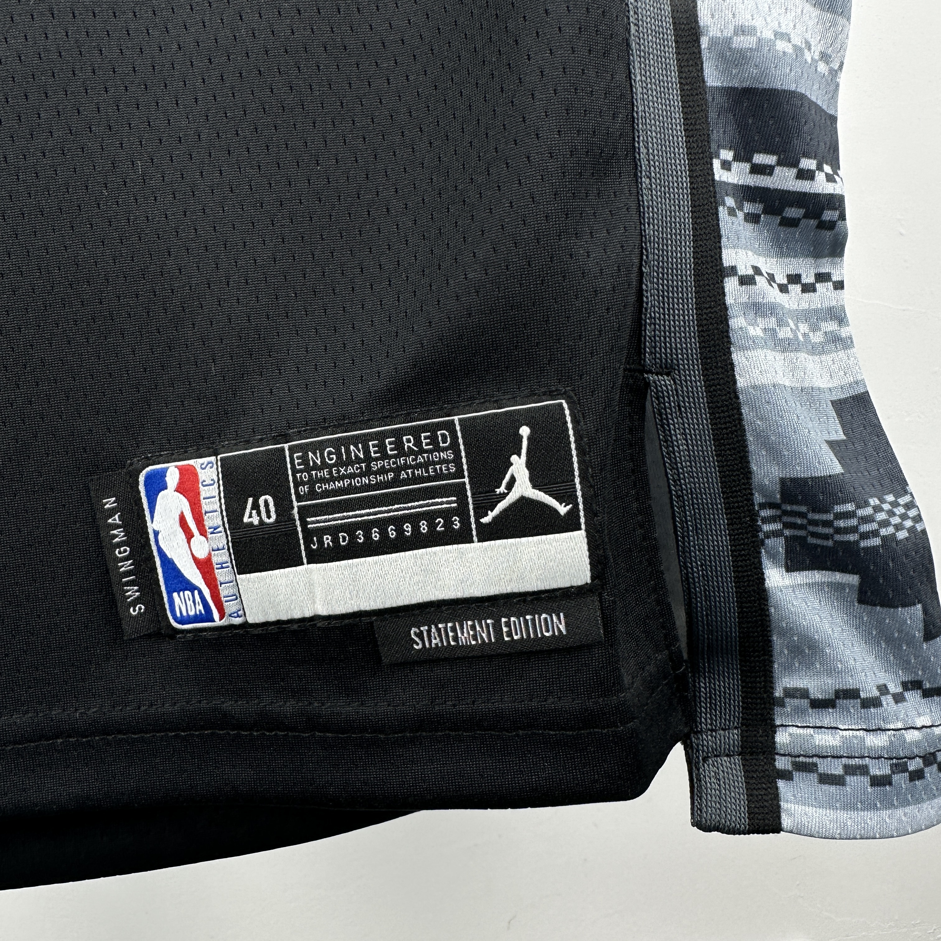 23 Season SAN ANTONIO SPURS Flyer Edition  #4 FOX