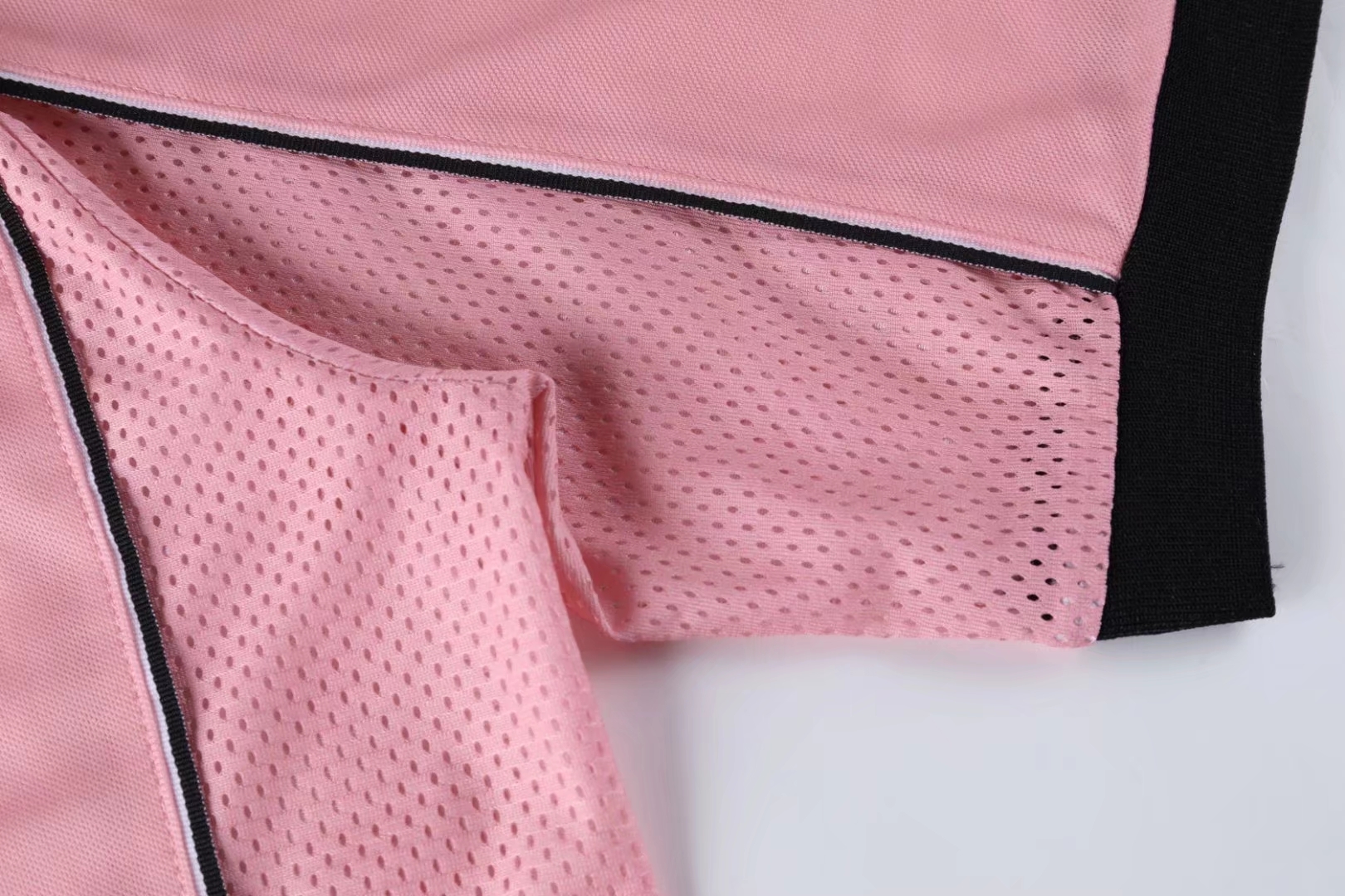 Retro  1997/98 Juventus Centenary Pink