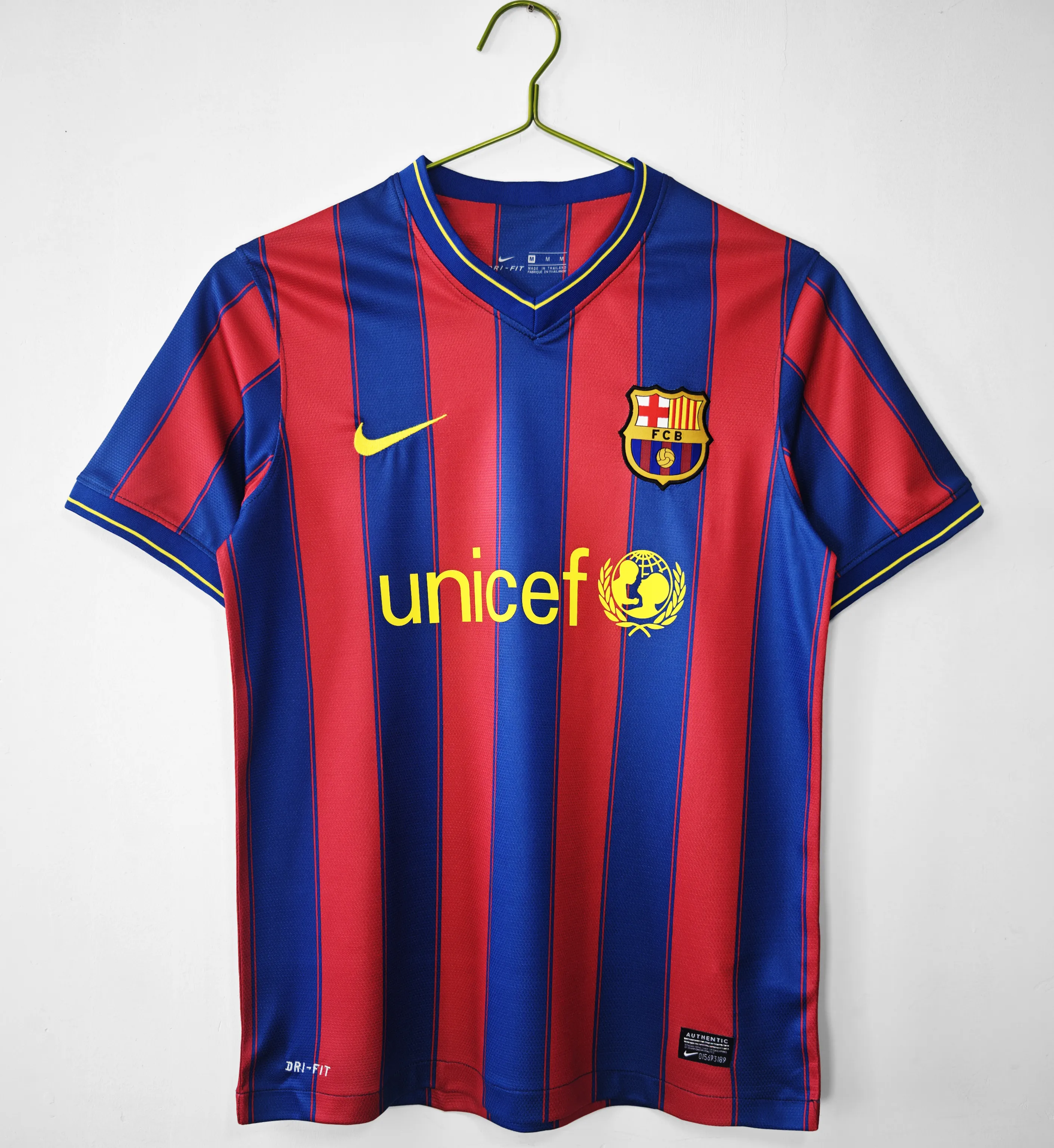 Retro 09/10 Barcelona Home Size: S-XXL