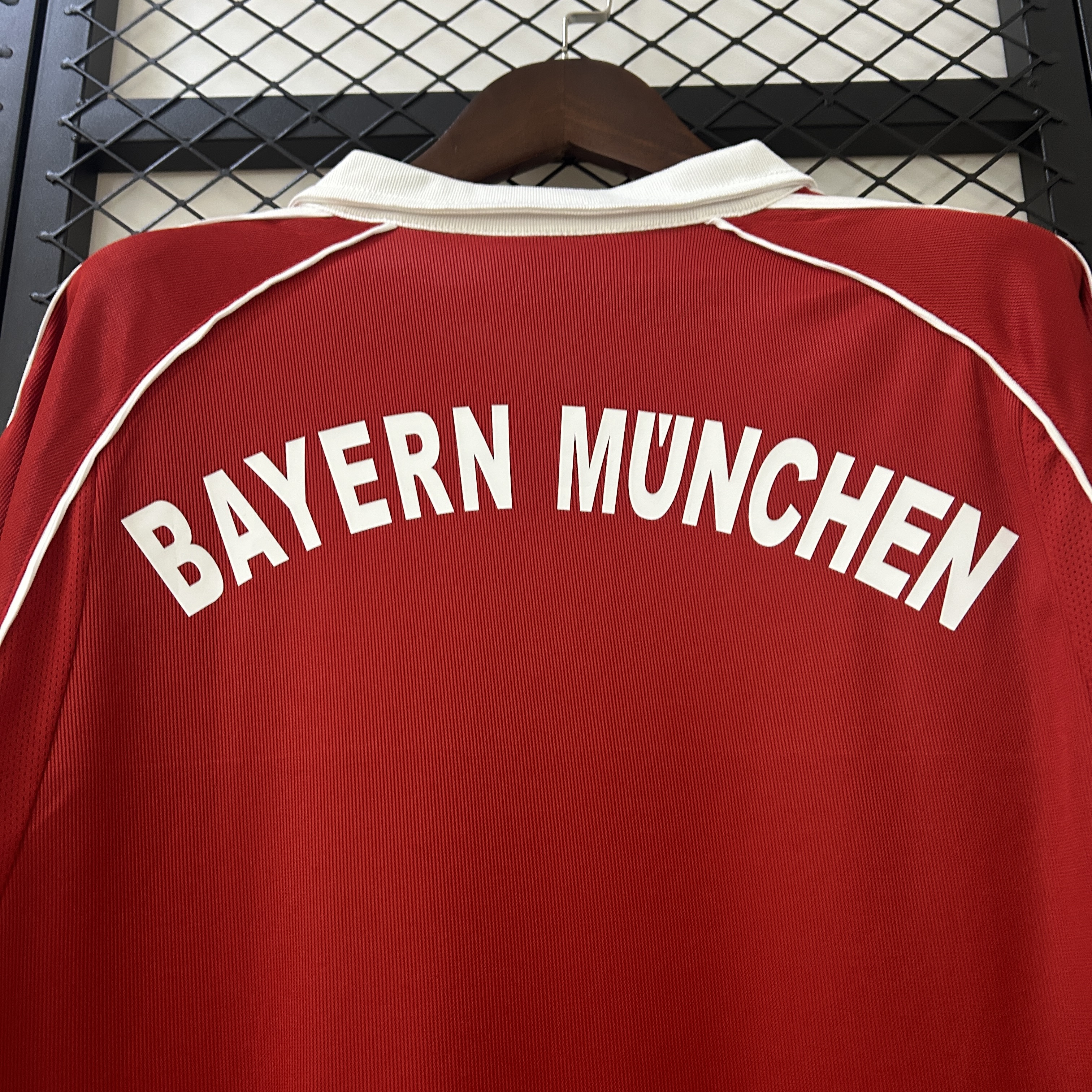 Retro Bayern Munich 05/06 Home S-XXL