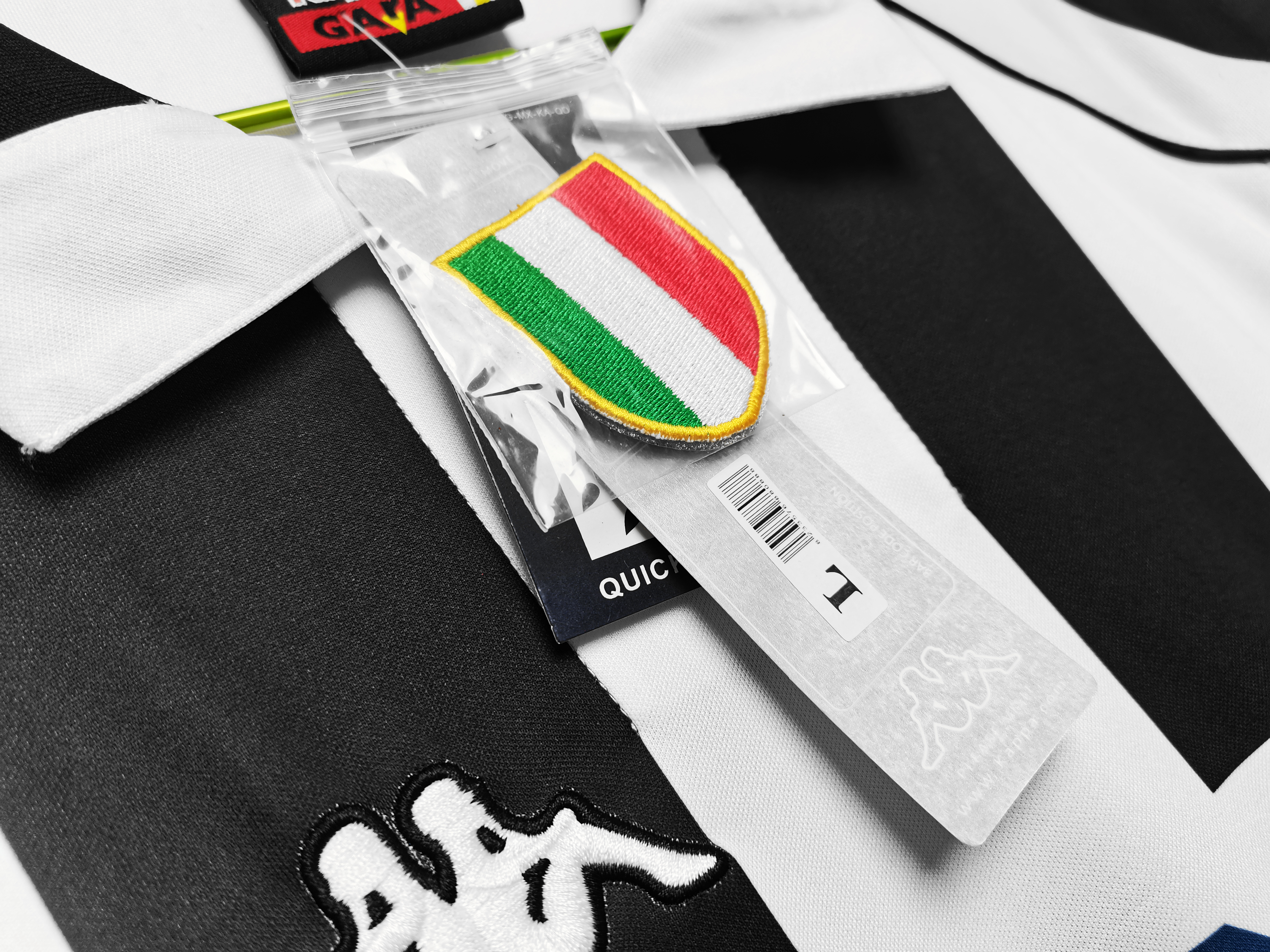 Retro  Juventus 1997/98 Home Long Sleeves