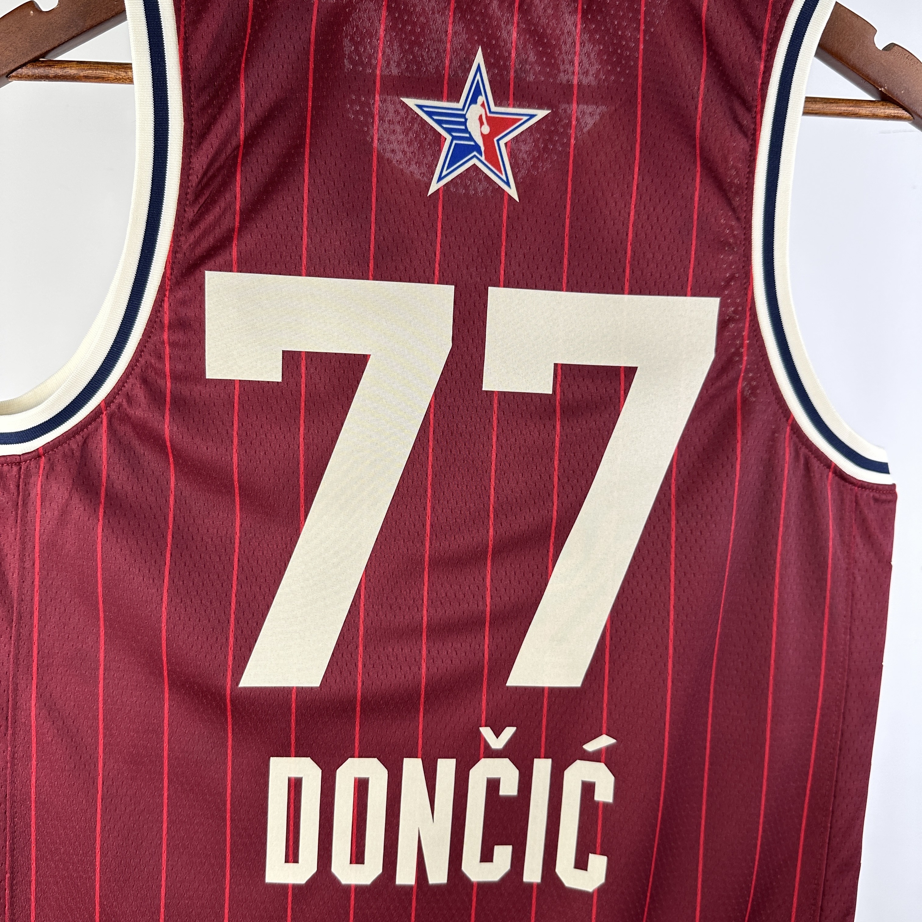 24 Season All Star Red No.77 Dončić