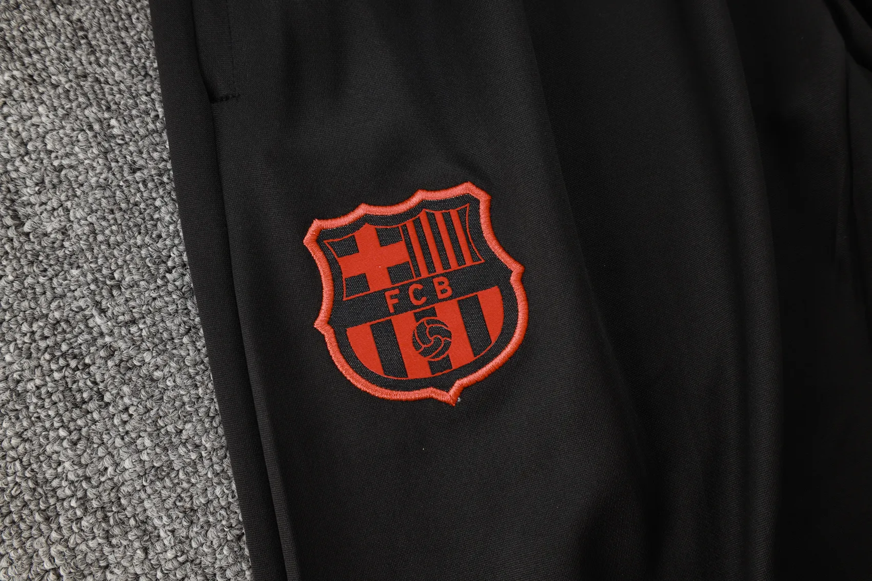 Adult/ Kids Barcelona 2425 half zipper Training Suit B954