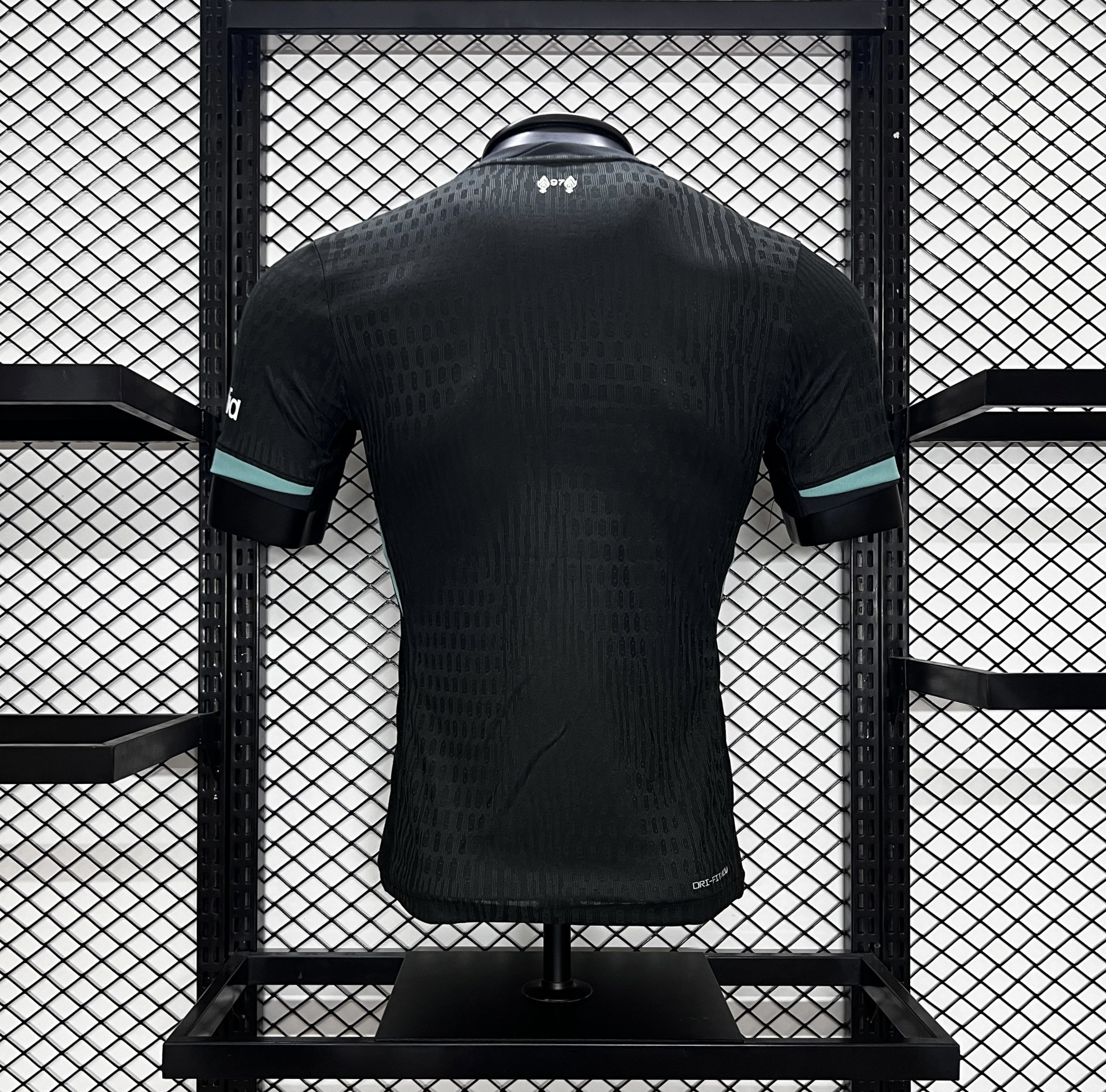 Player Version LVP  24/25 Away Balck