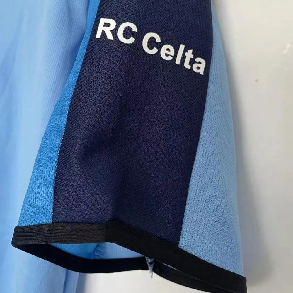 Retro Celta de Vigo 2003/04 home kit