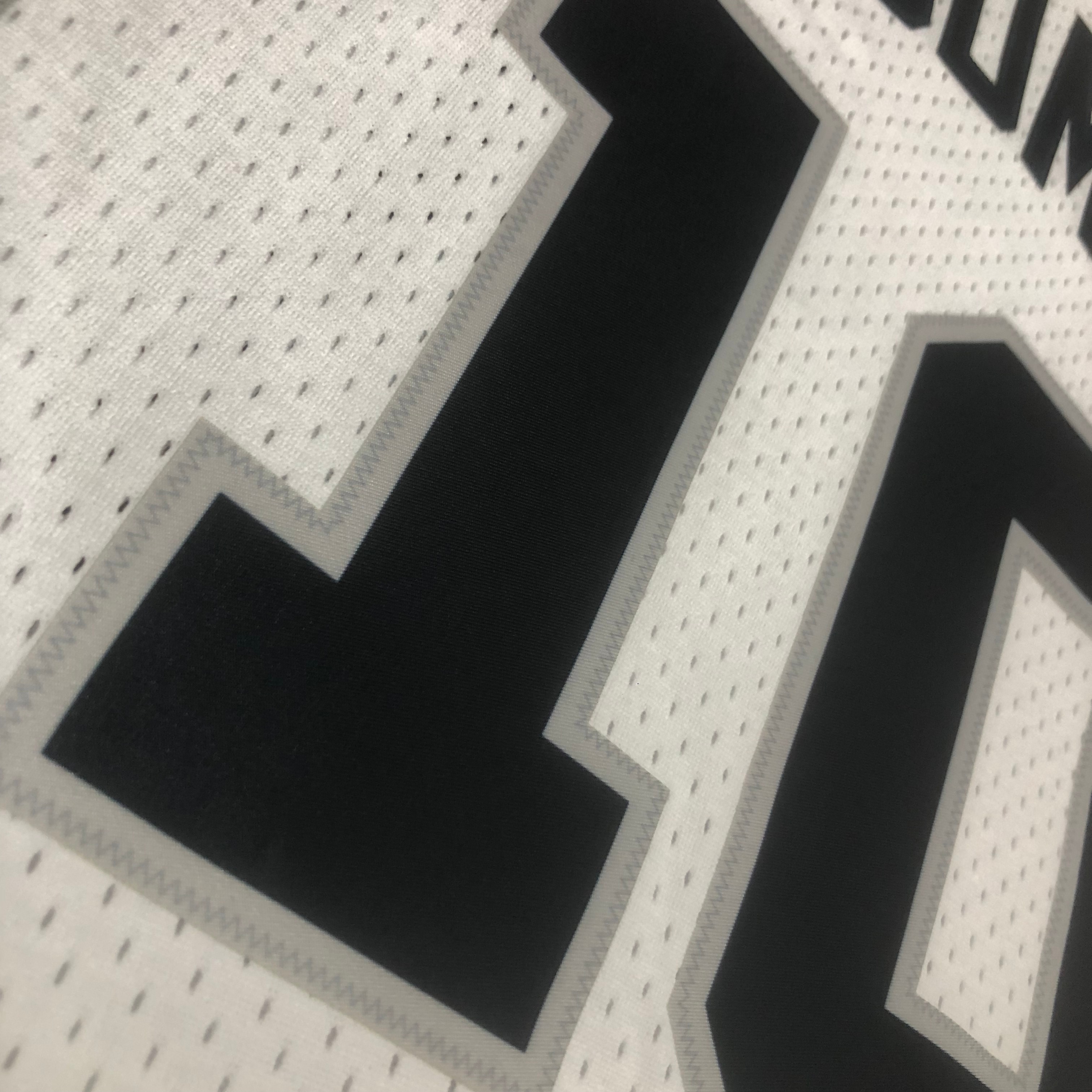 MN Heat Press Retro: San Antonio Spurs 93/94 Season #10