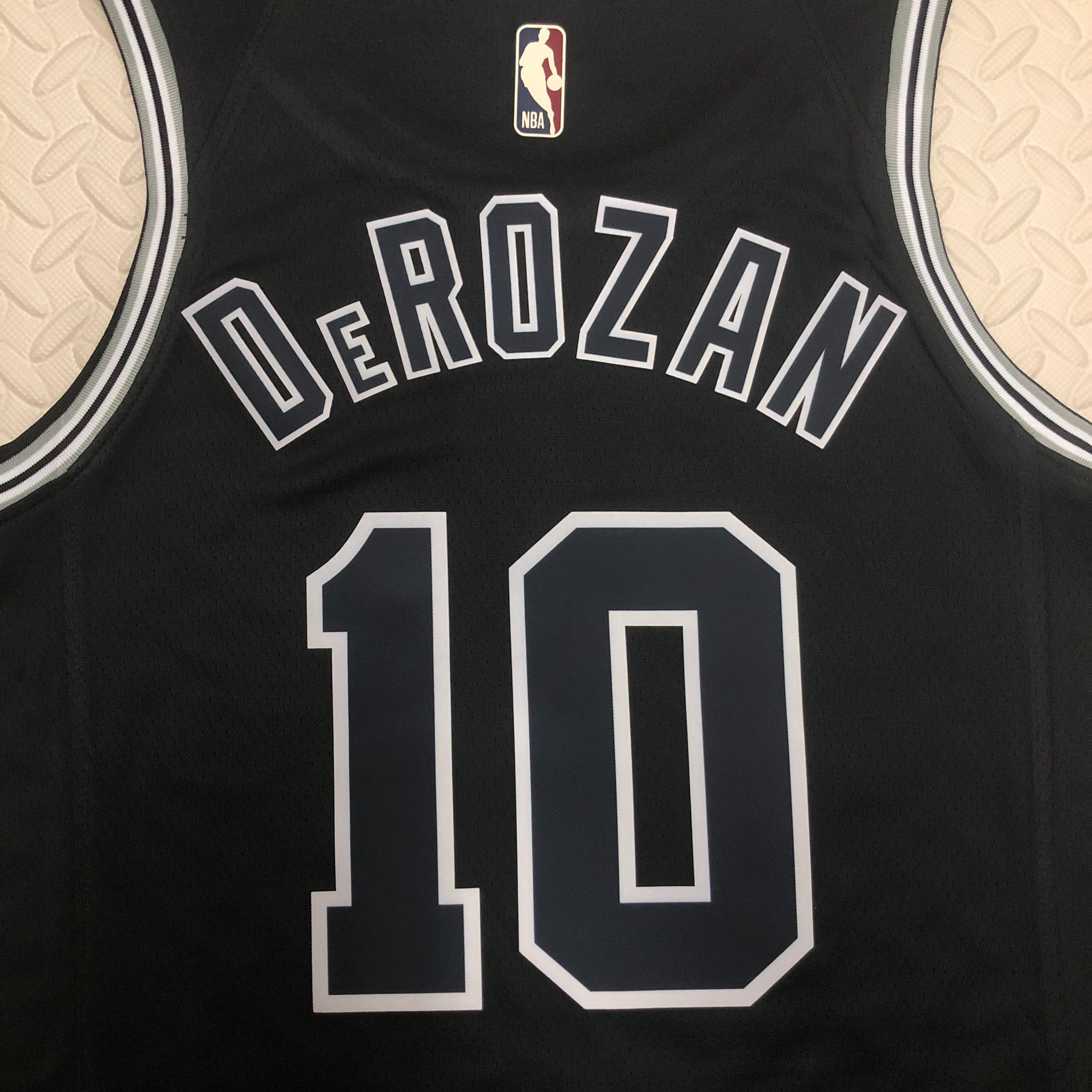 23 Season SAN ANTONIO SPURS Black  #10