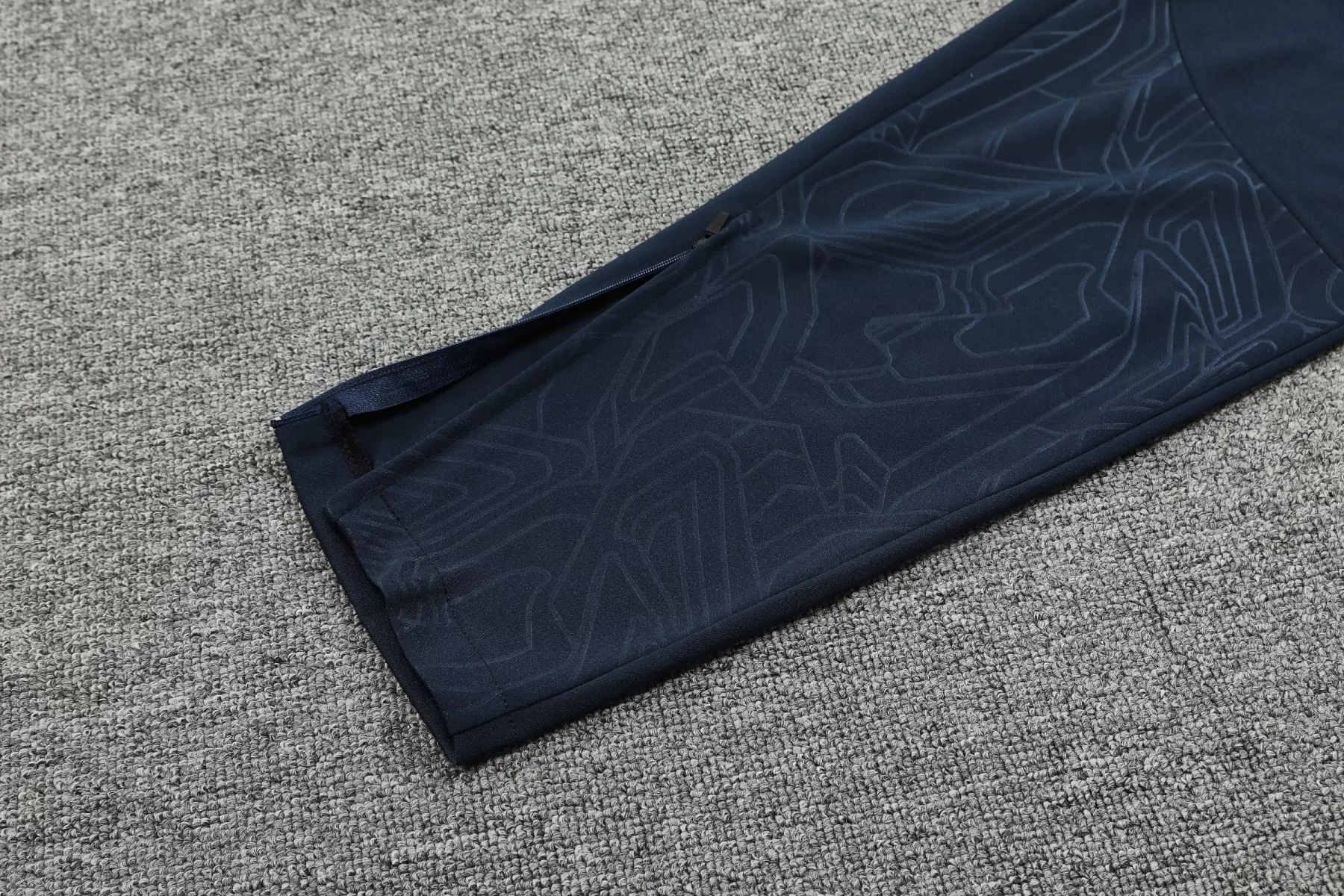 Manchester City 24/25 training SUIT