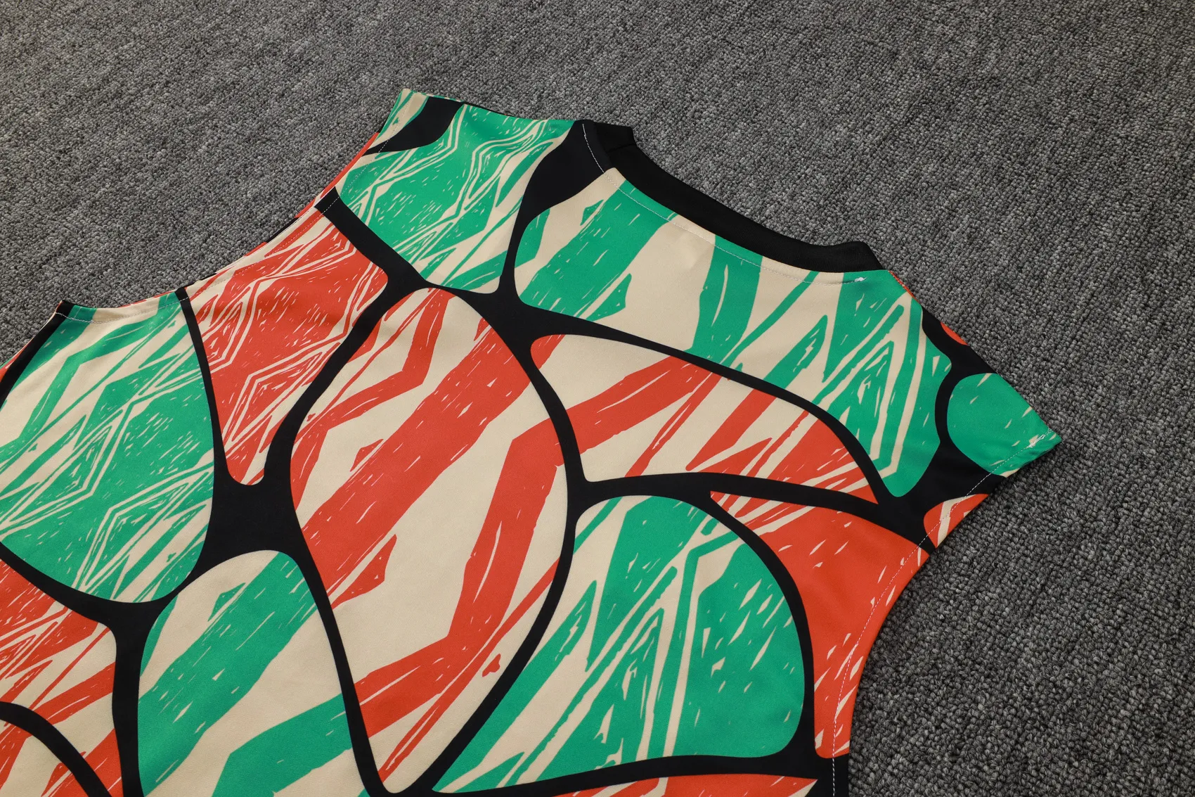 2425 Arsenal Sleevesless Training Suit D1246