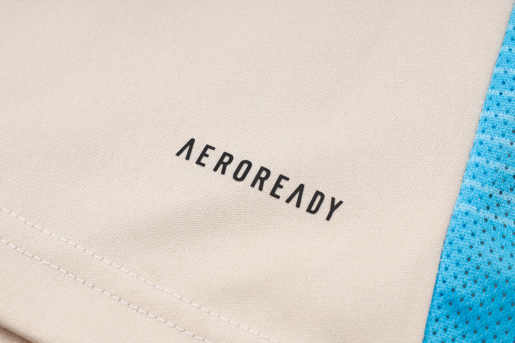 Argentina 2425 short-sleeved Argentine beige (with cropped trousers)