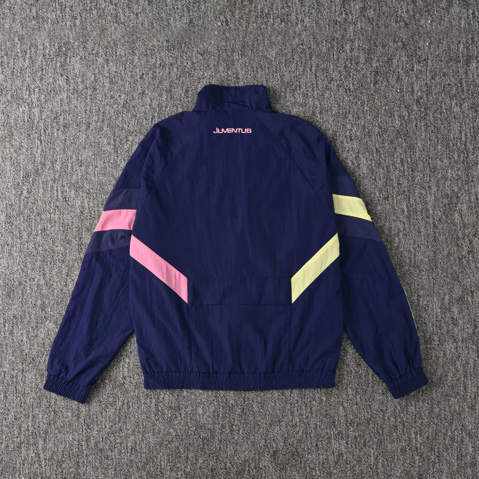 Juventus windbreaker  S-XXL