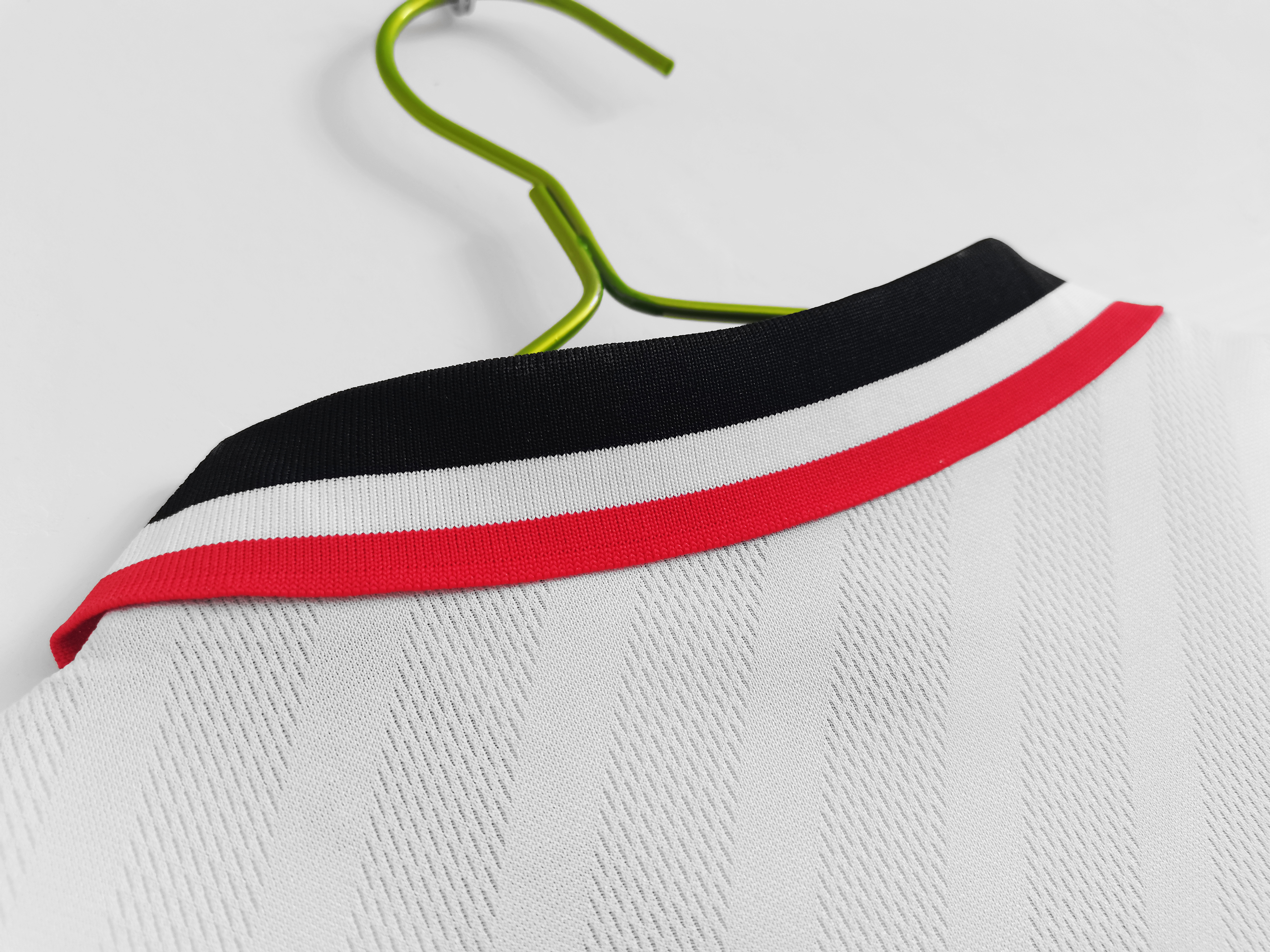 Retro Manchester United 96/97 Away