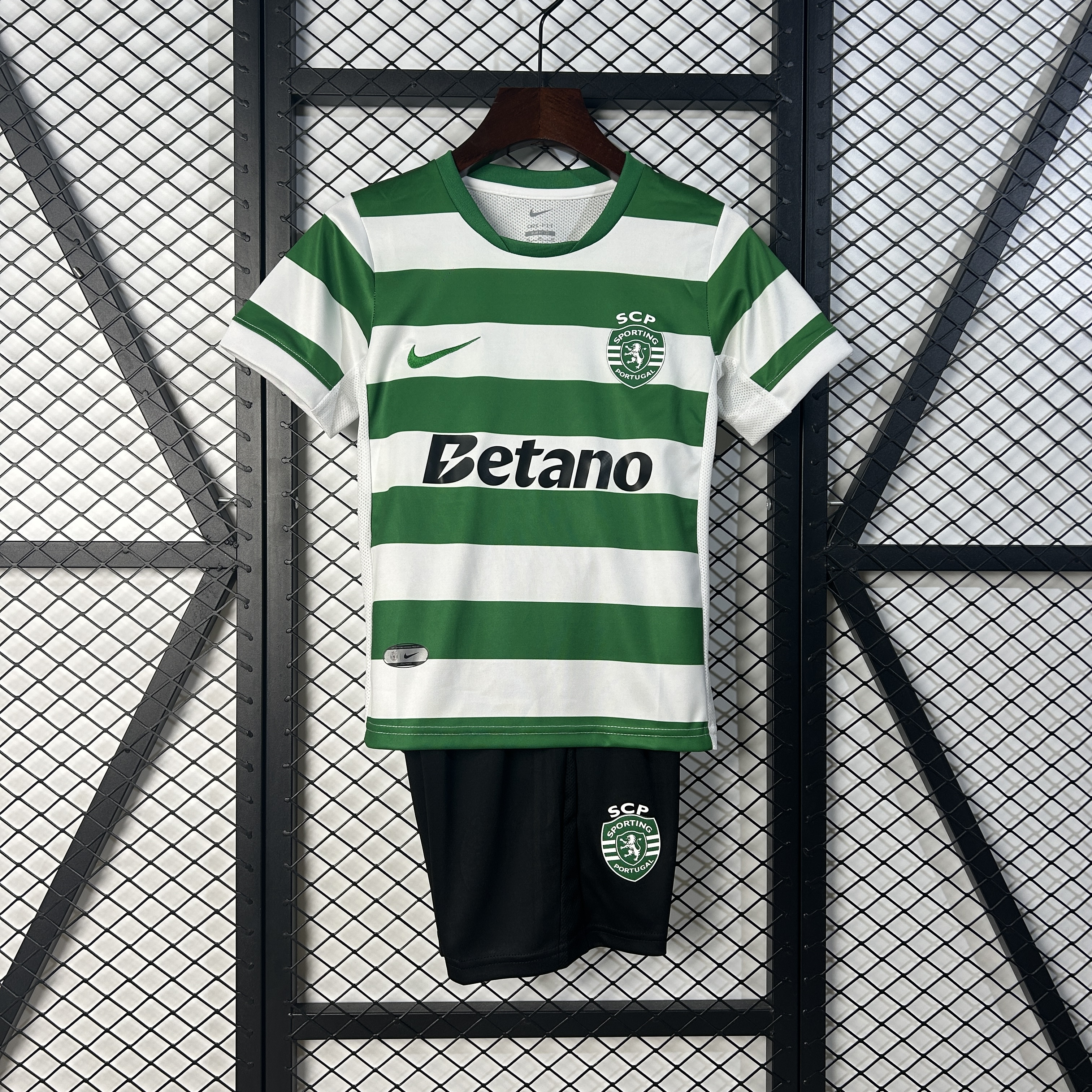 Kids Sporting Lisbon 25/26 Home 16-28