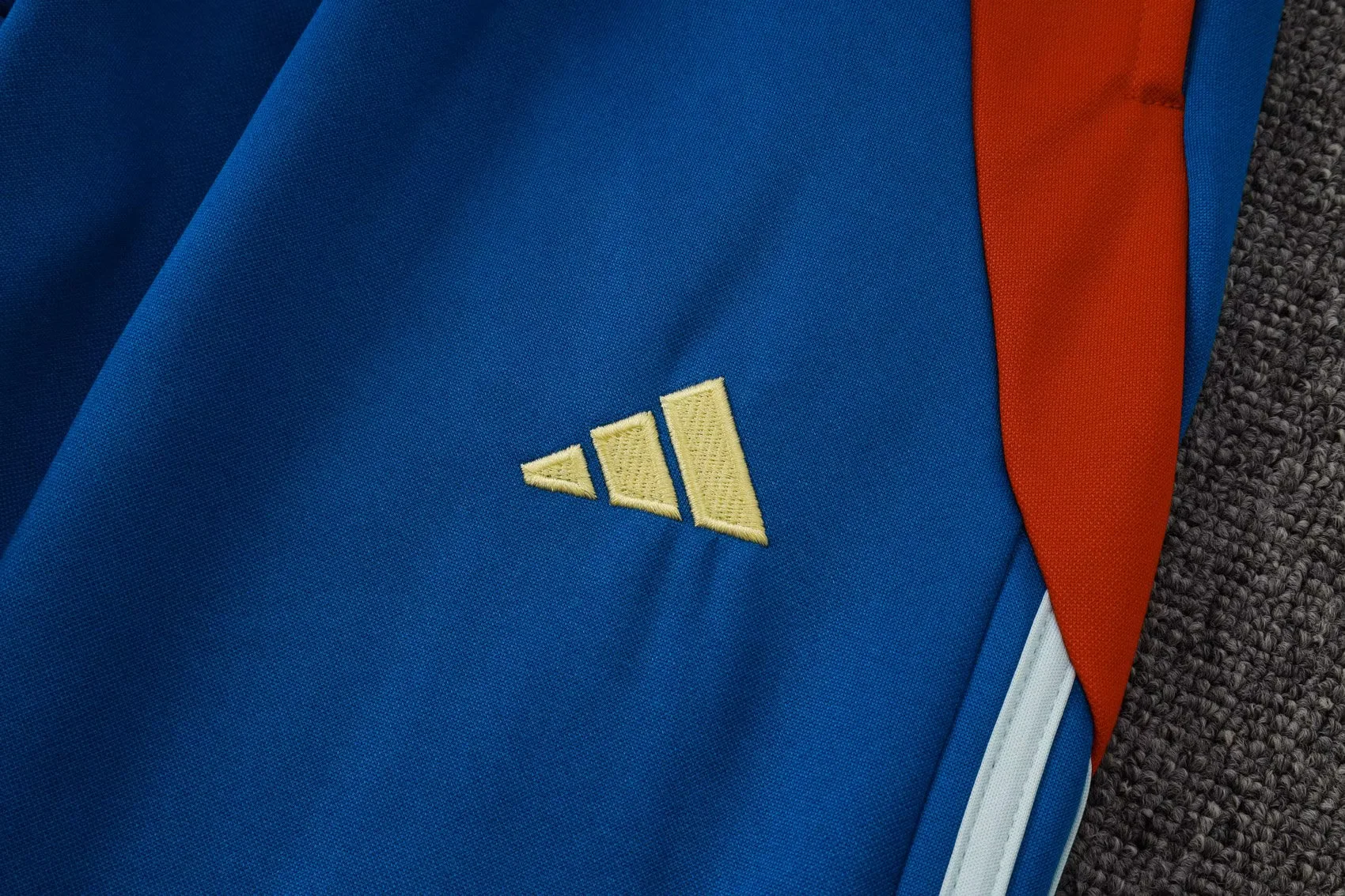 Adult/ Kid Half-zipper Hooded Spain Training Suit