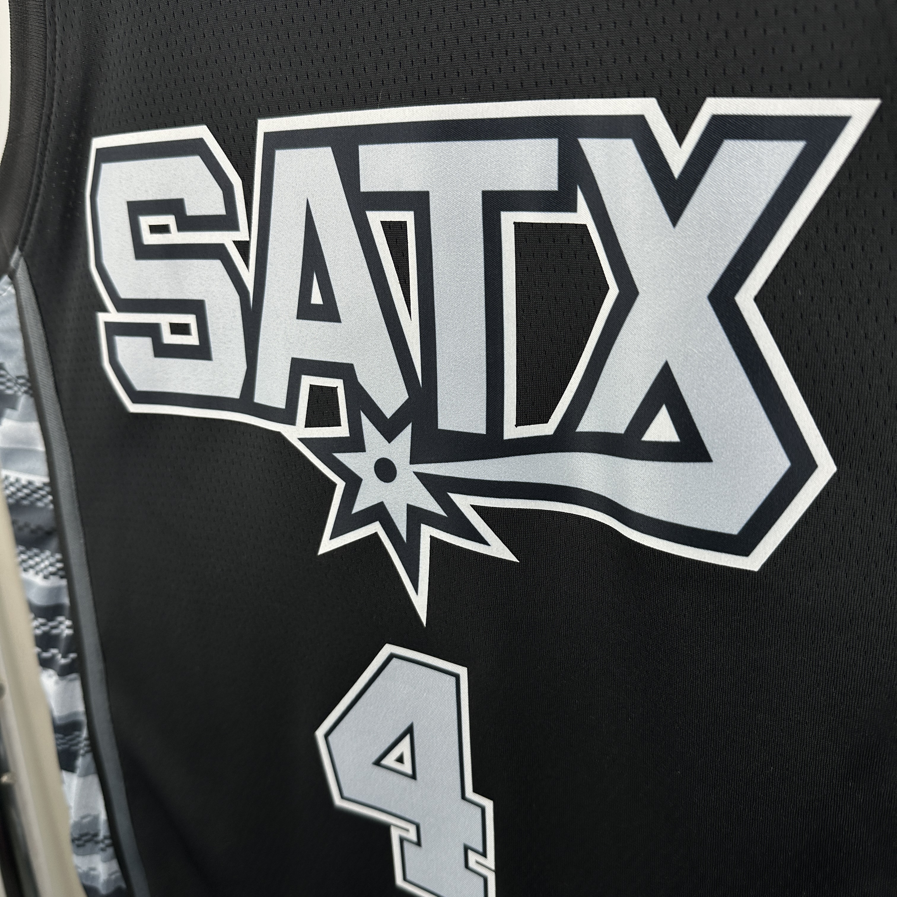 23 Season SAN ANTONIO SPURS Flyer Edition  #4 FOX