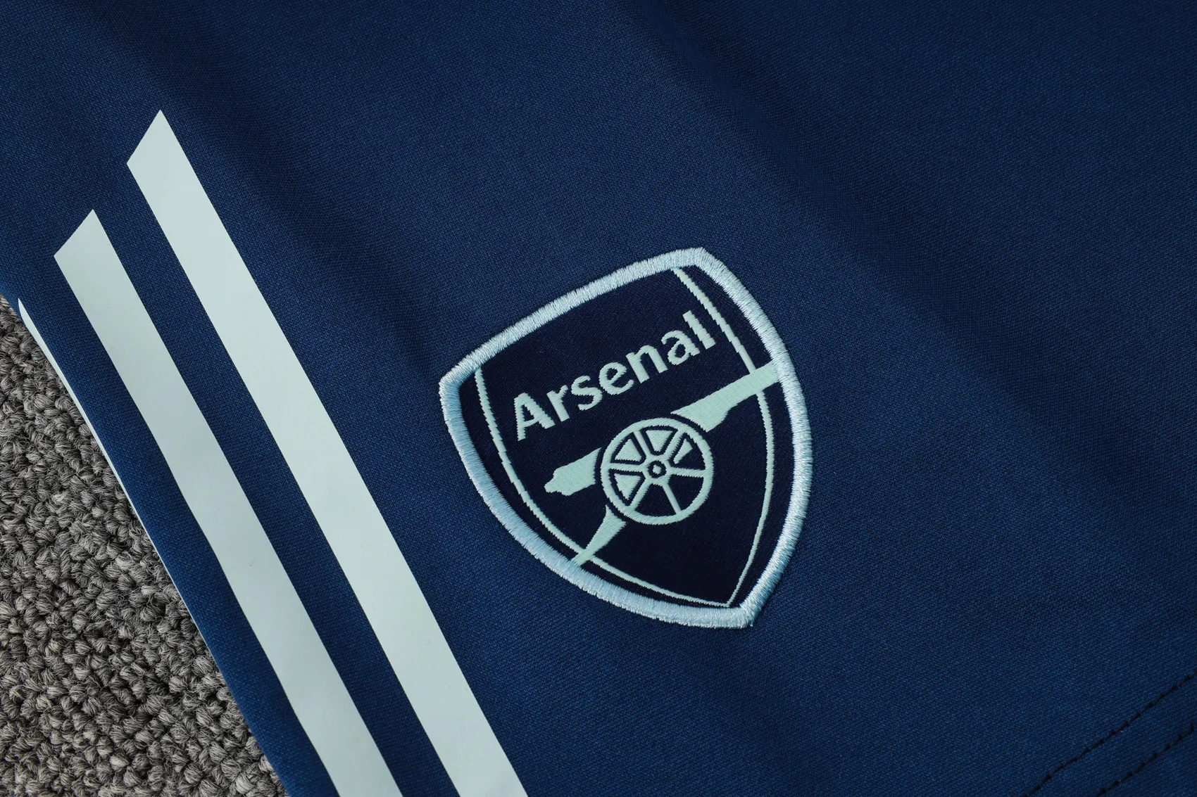 2425 Arsenal Sleevesless Training Suit D1246