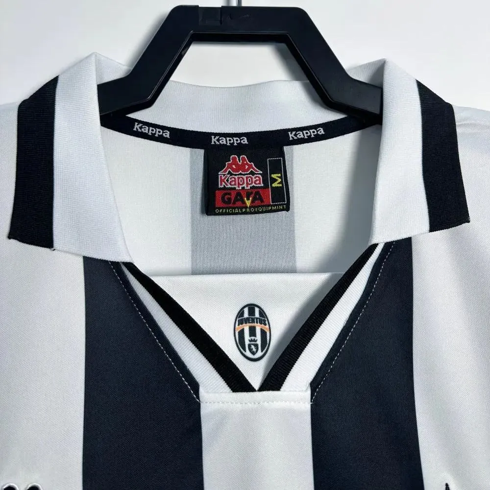 Retro Juventus 1995/97 Home Long Sleeves S-XXL