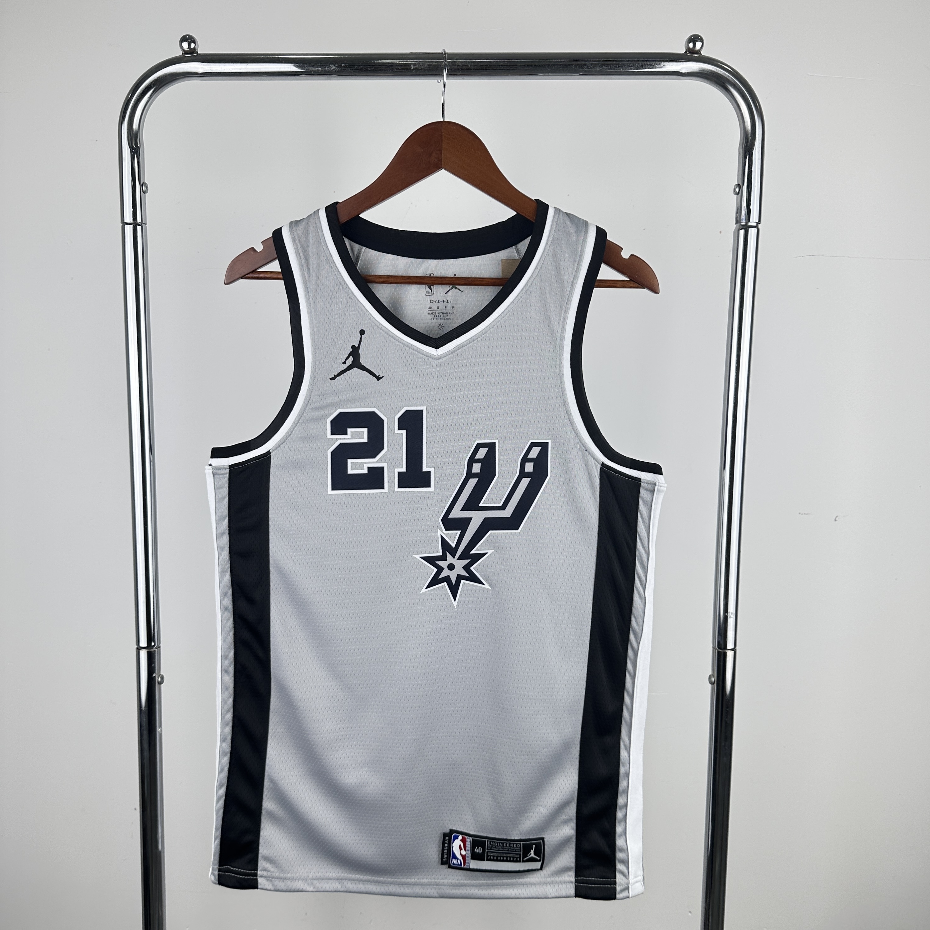 21 SEASON SAN ANTONIO SPURS FLYER EDITION  #21 DUNCAN