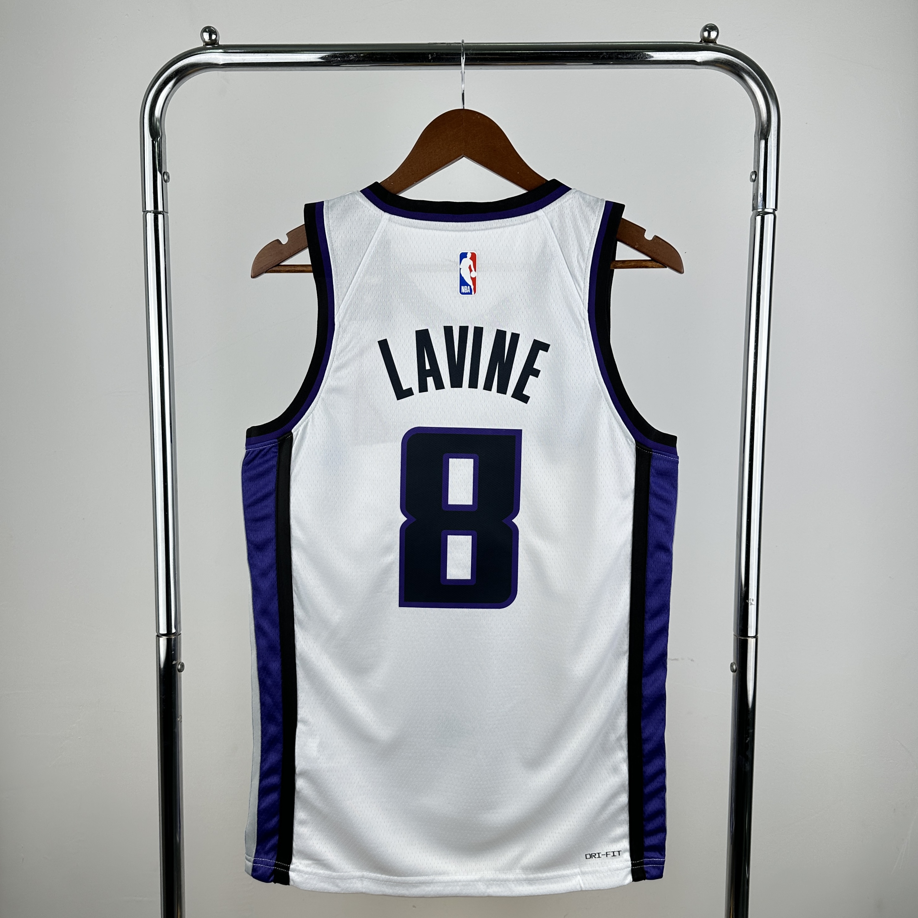 24 SEASON SACRAMENTO KINGS Home  #8 Lavine