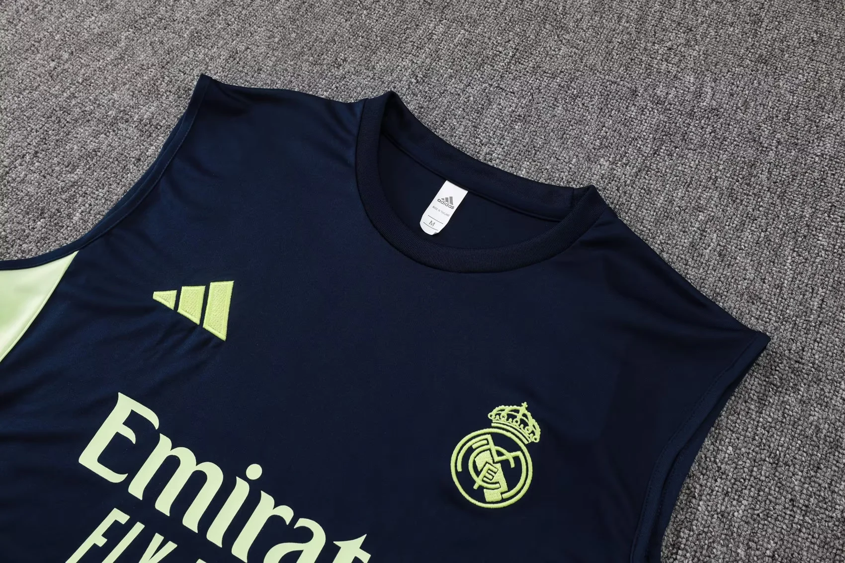 2526 Real Madrid Sleevesless Training Suit D2562