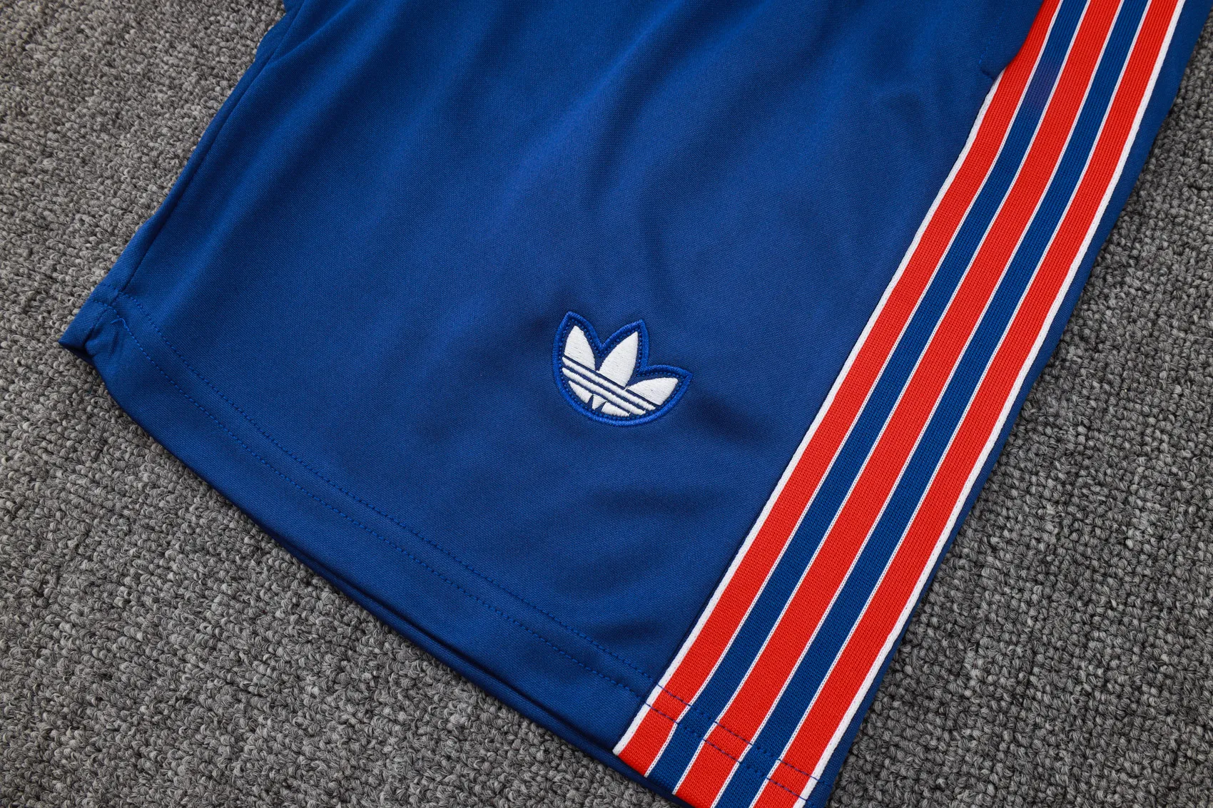 Arsenal Sleeveless training suit D2516